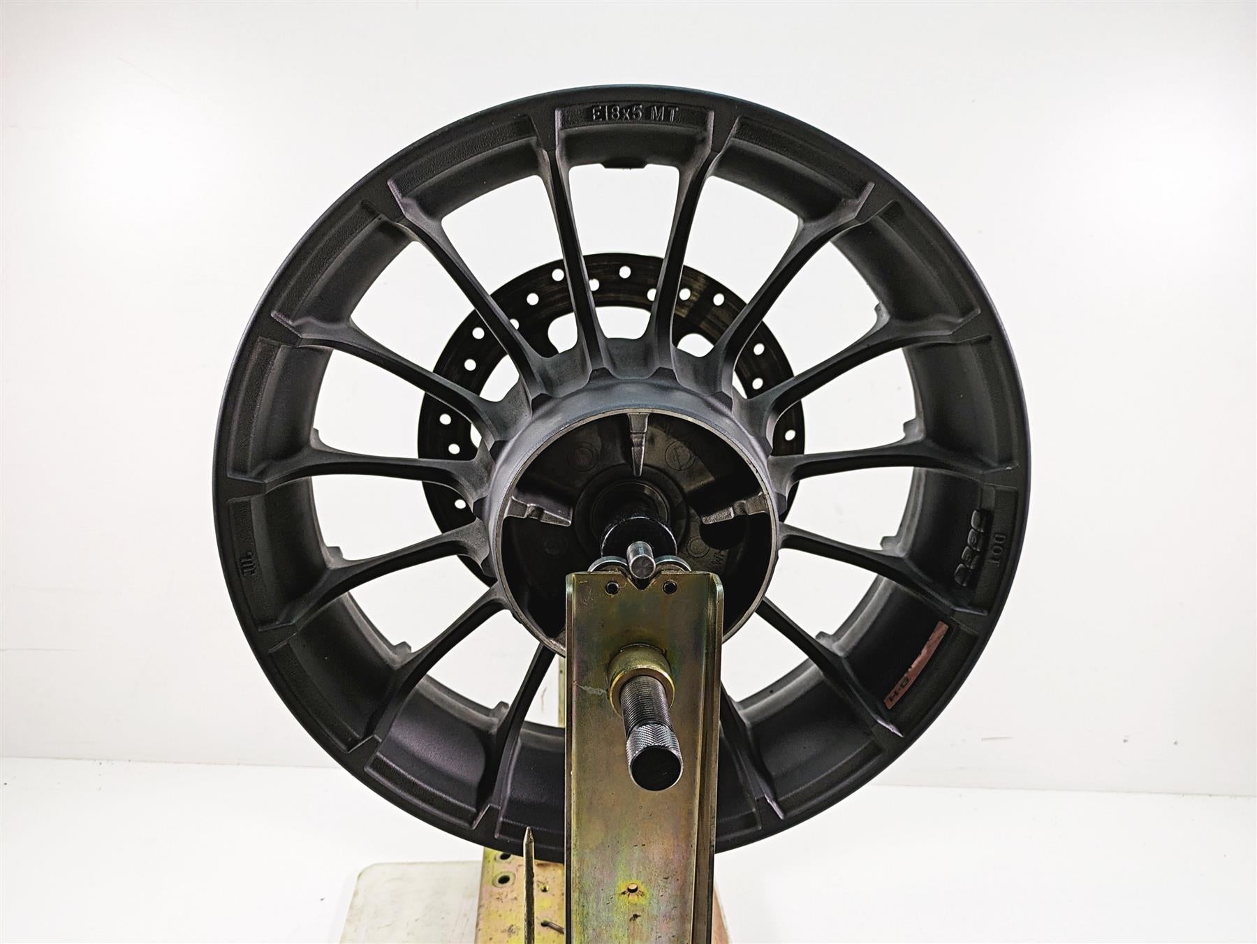 2018 Harley Touring FLHXSE CVO Street Glide Rear Wheel Rim 18x5 Talon 40900517 {{ shop.shopifyCountryName }} - Mototech271