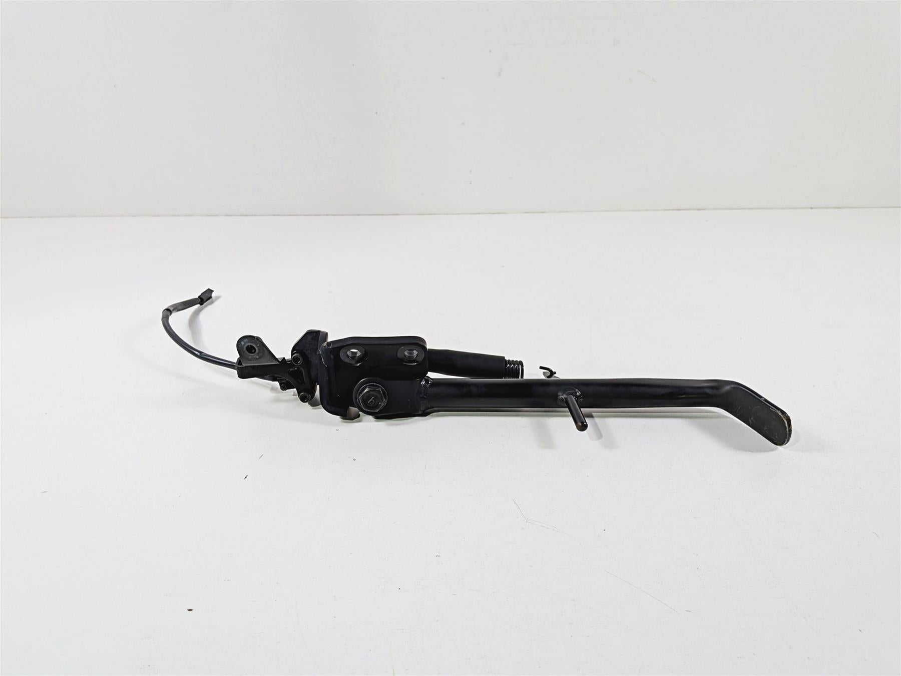 2025 Yamaha YZF R7 Side Kickstand Kick Stand Mount Switch Set BEB-27311-00-00 {{ shop.shopifyCountryName }} - Mototech271