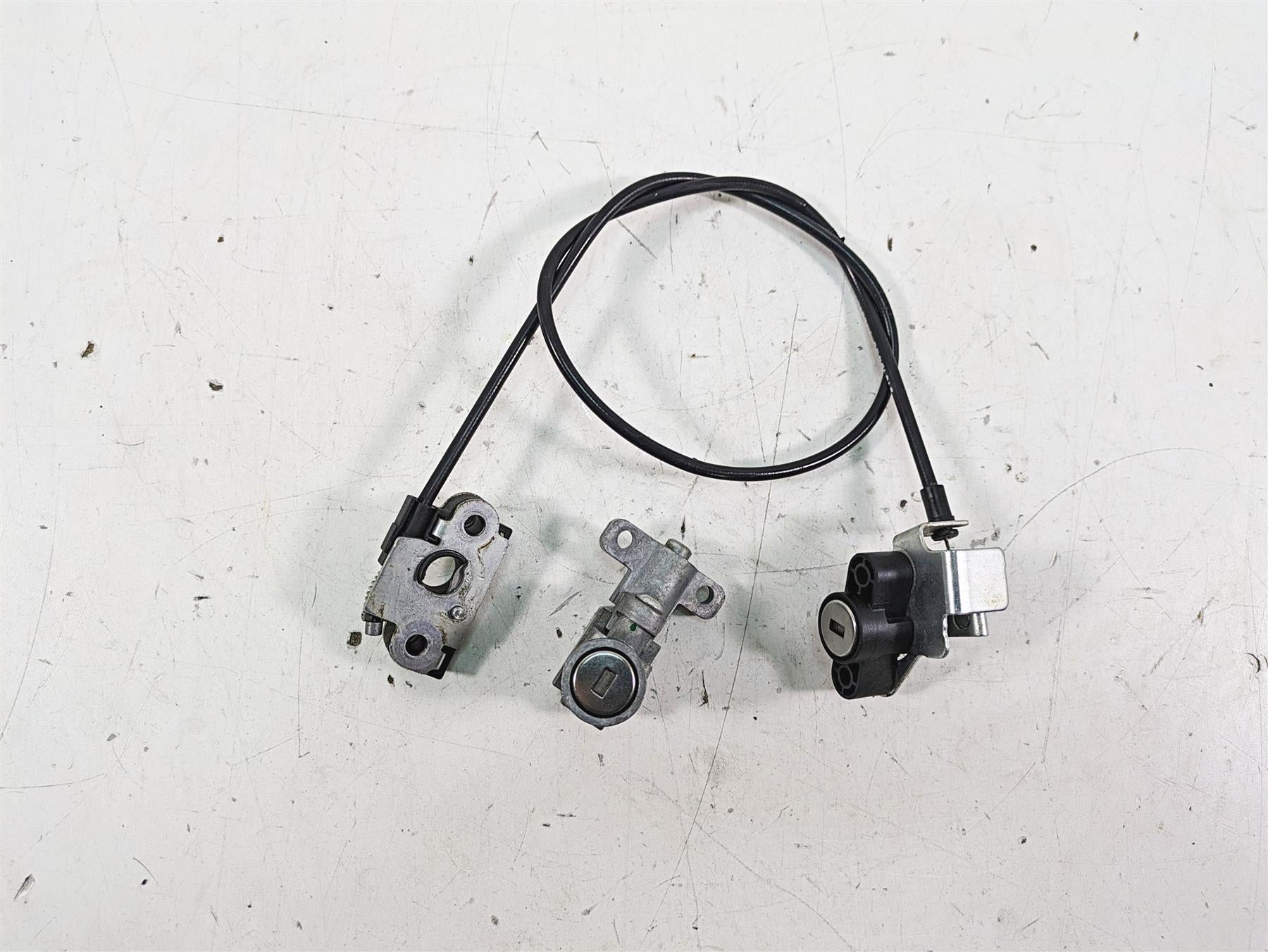 2022 Harley RA1250 S Pan America Steering Seat Lock Set - No Key 45600129 {{ shop.shopifyCountryName }} - Mototech271