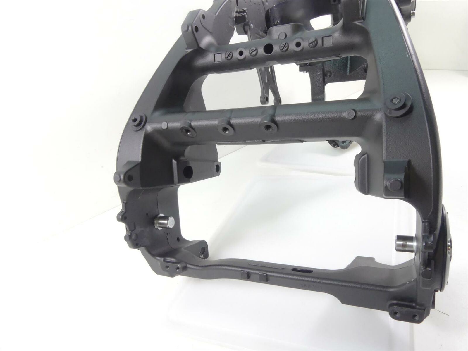 2020 Yamaha VMX17 1700 Straight Main Frame Chassis - Slvg - Read 2S3-21110-00-00 {{ shop.shopifyCountryName }} - Mototech271