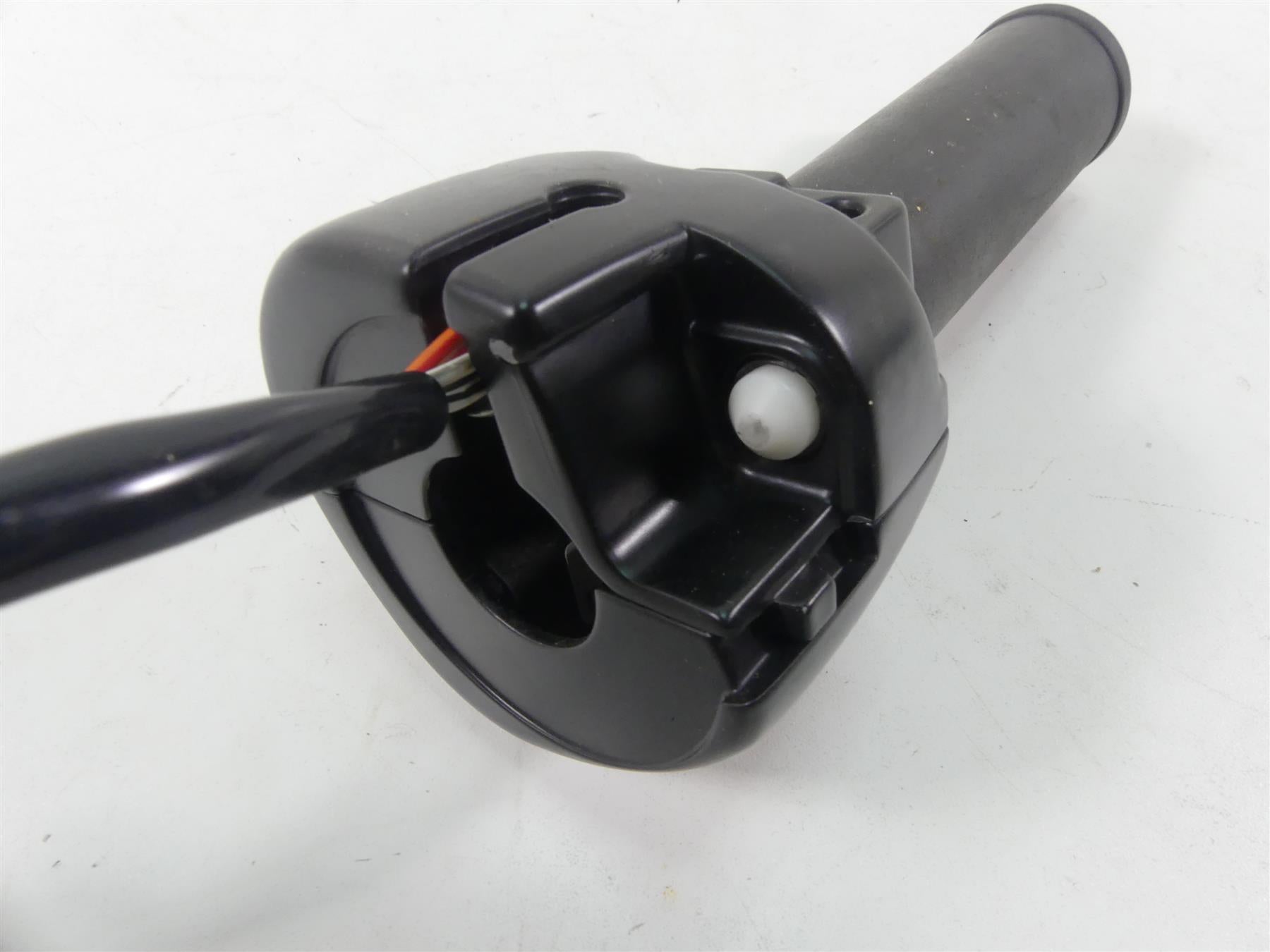 2019 Harley FLHC Softail Heritage Right Hand Start Stop Control Switch 71500462 {{ shop.shopifyCountryName }} - Mototech271