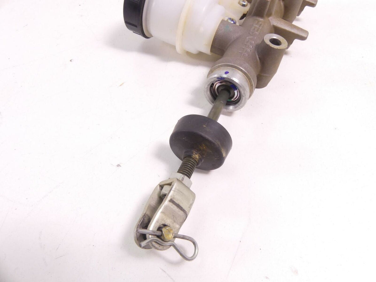 2017 Polaris RZR 1000 XP EPS Main Brake Master Cylinder 1911982 {{ shop.shopifyCountryName }} - Mototech271