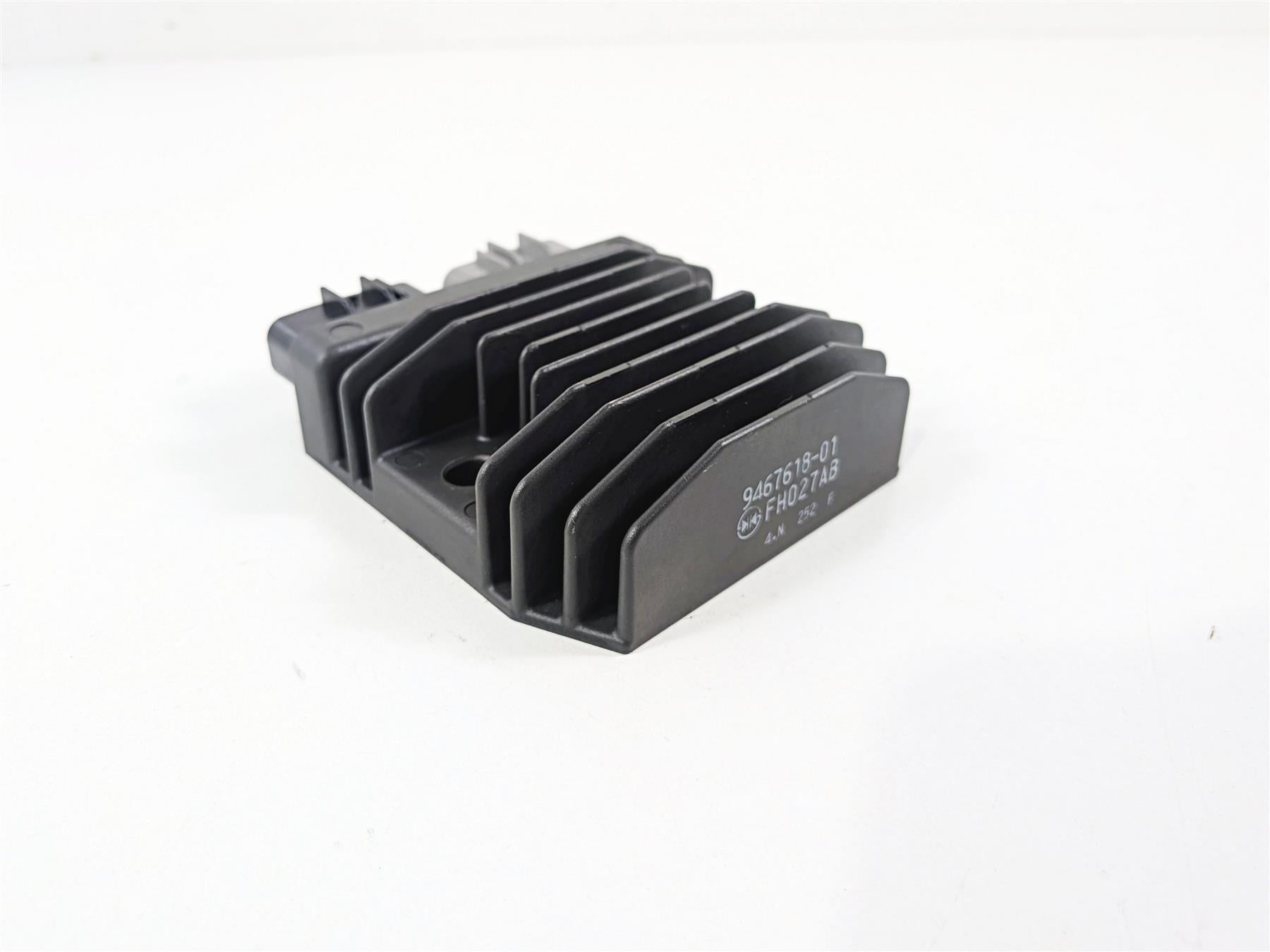 2016 BMW R1200RT RT RTW K52 Rectifier Voltage Regulator FH027AB 12318523367 {{ shop.shopifyCountryName }} - Mototech271