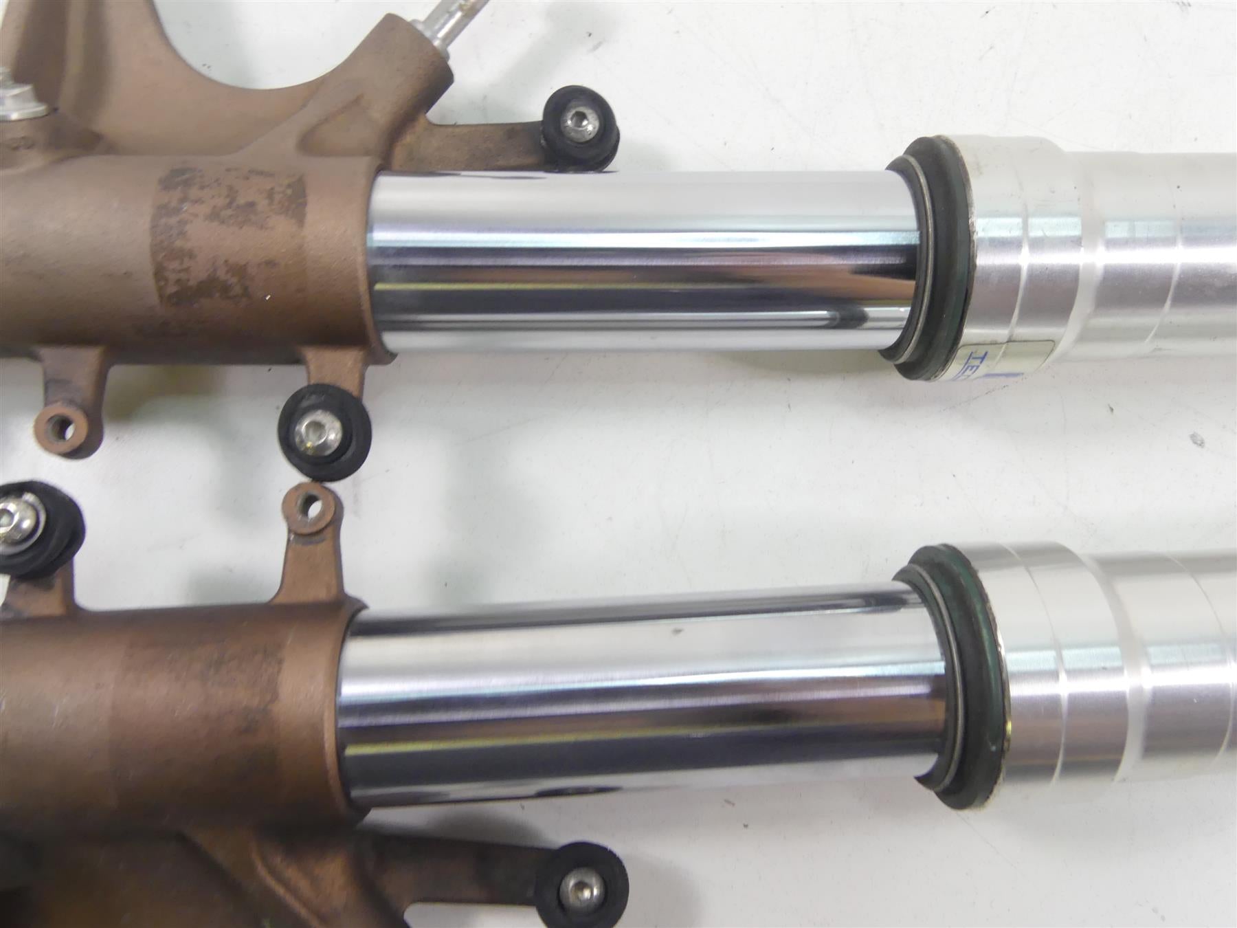 2004 Honda CBR1000RR SC57 Front Forks Ohlins Springs -For Parts