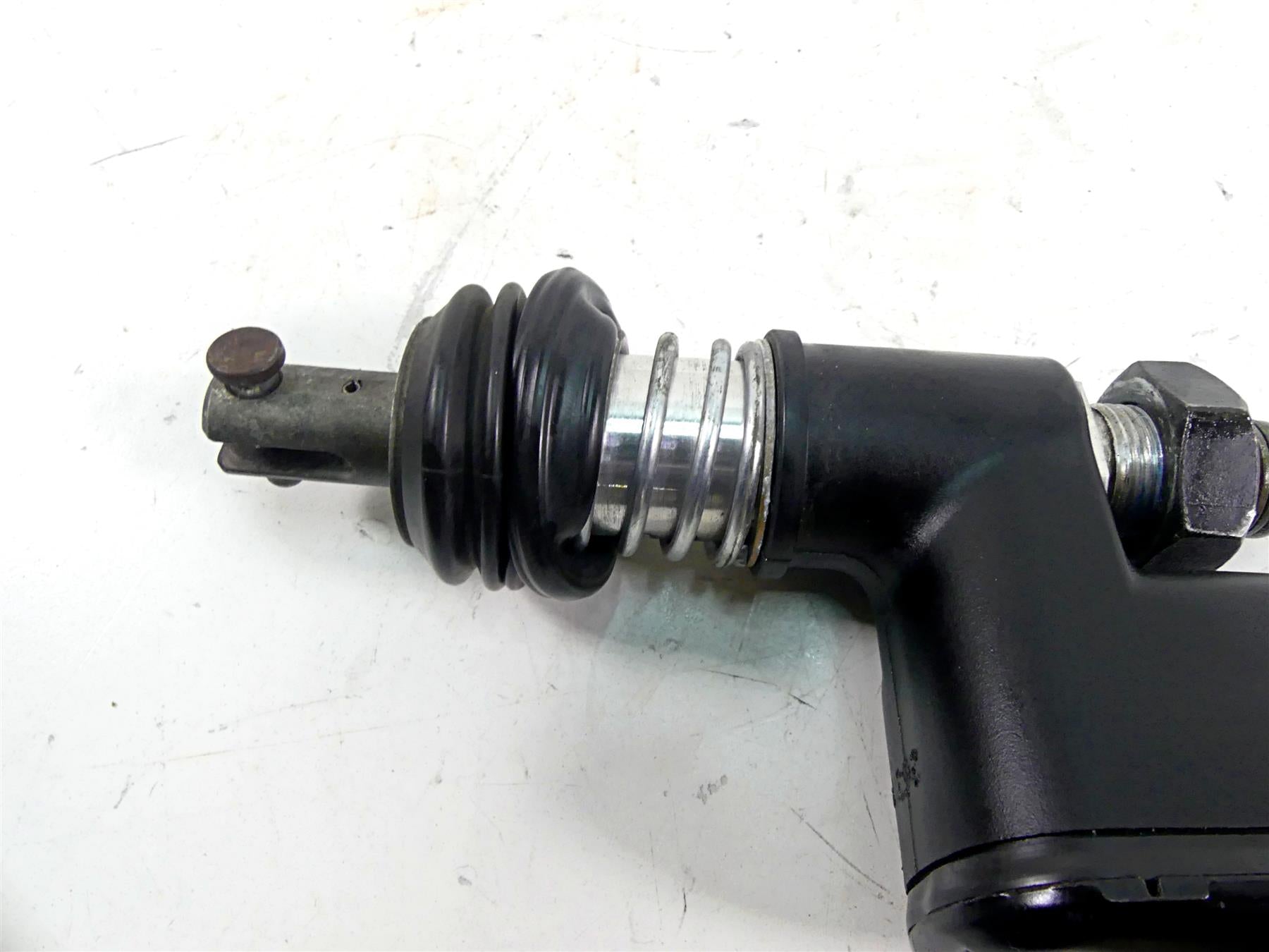 2002 Harley FLSTCI Softail Heritage Rear Brake Master Cylinder 41755-99F {{ shop.shopifyCountryName }} - Mototech271