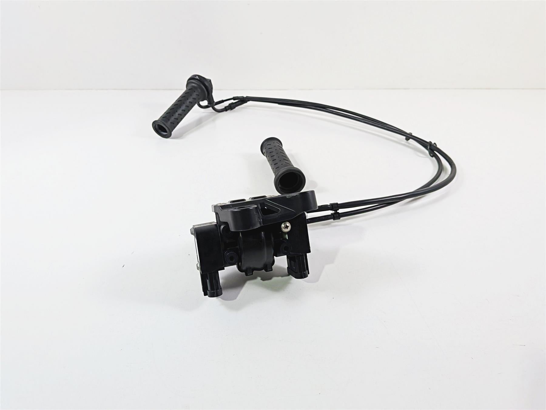 2016 Aprilia RSV 1100 Tuono V4 Factory Accelerator Position Sensor Grip B044414 {{ shop.shopifyCountryName }} - Mototech271