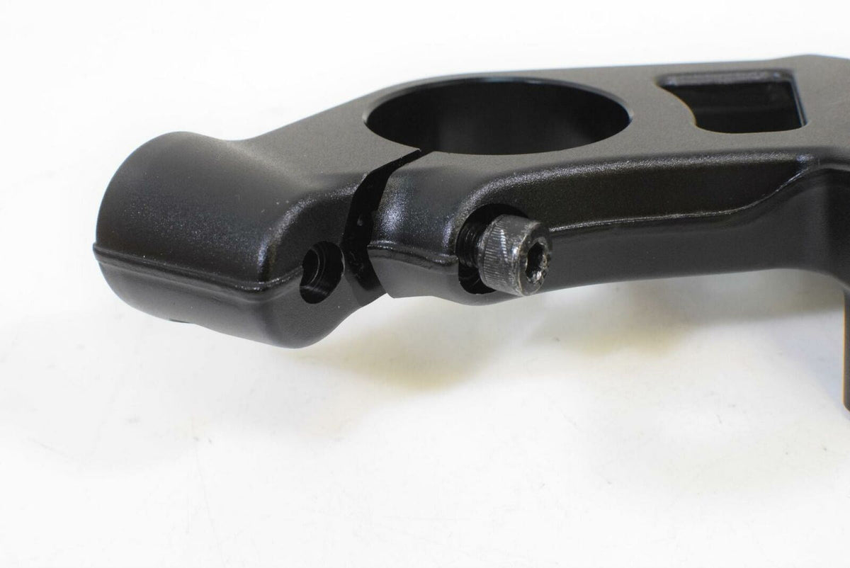 2018 KTM RC390 RC 390 Duke Upper Triple Tree Steering Clamp 90501034135 {{ shop.shopifyCountryName }} - Mototech271