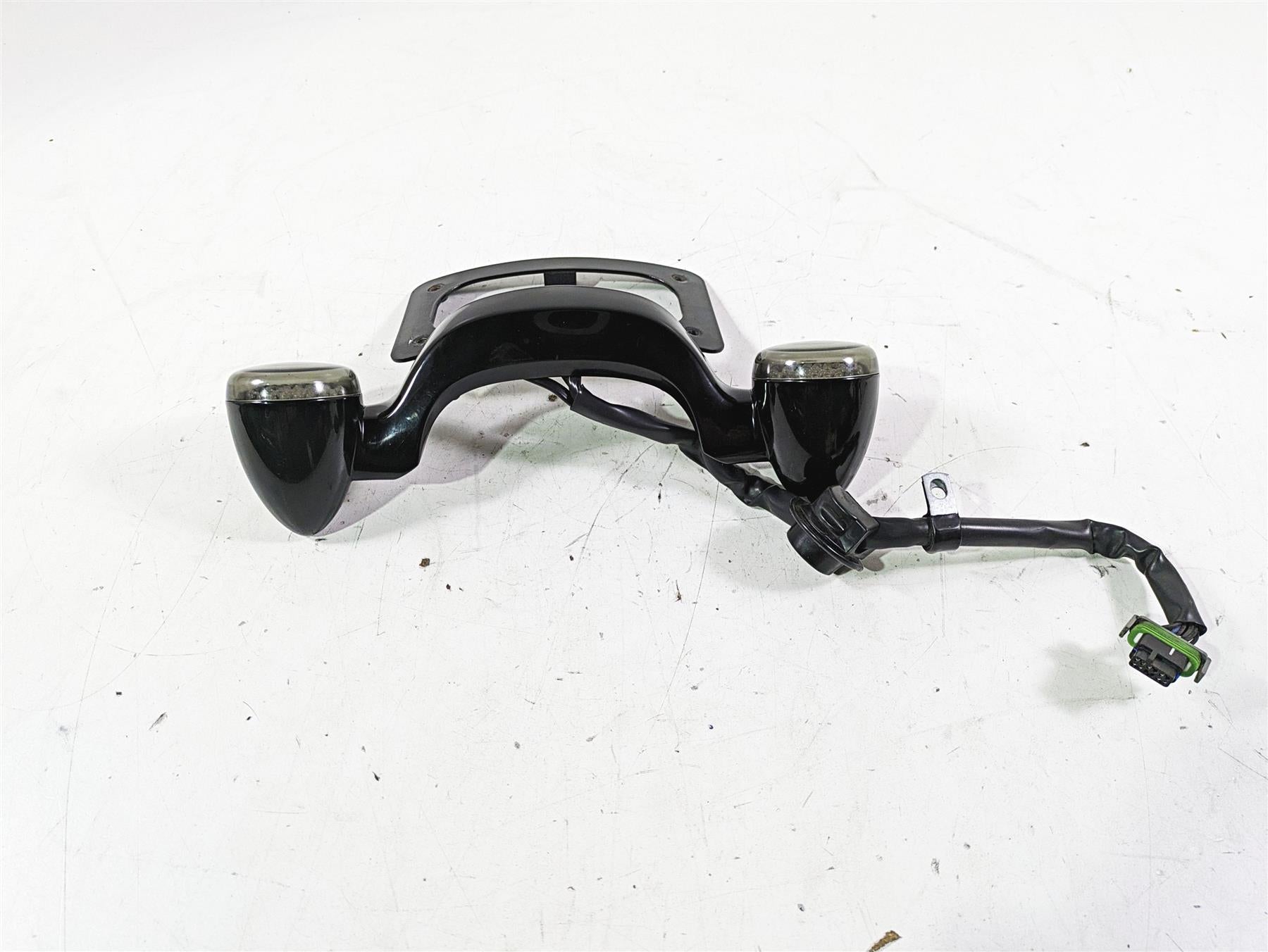 2015 Harley Touring FLHXS Street Glide Rear Led Blinker Turn Signal Bar 73314-10 {{ shop.shopifyCountryName }} - Mototech271