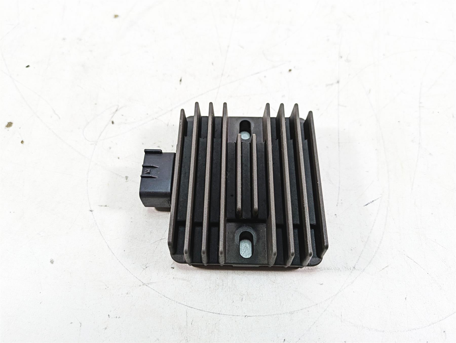 2013 MV Agusta F3 675 ERA Rectifier Voltage Regulator SH678KA 8000B3206 {{ shop.shopifyCountryName }} - Mototech271