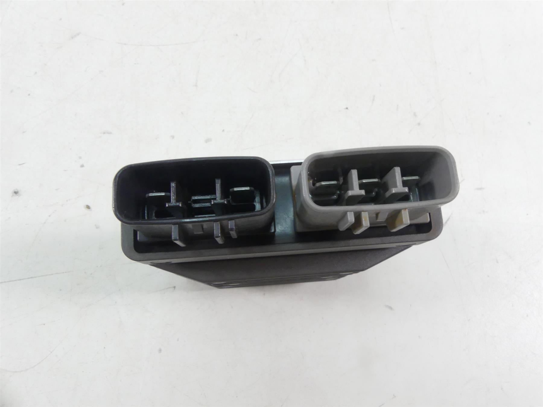 2019 Triumph Street Triple 765R Rectifier Voltage Regulator T1300675 {{ shop.shopifyCountryName }} - Mototech271