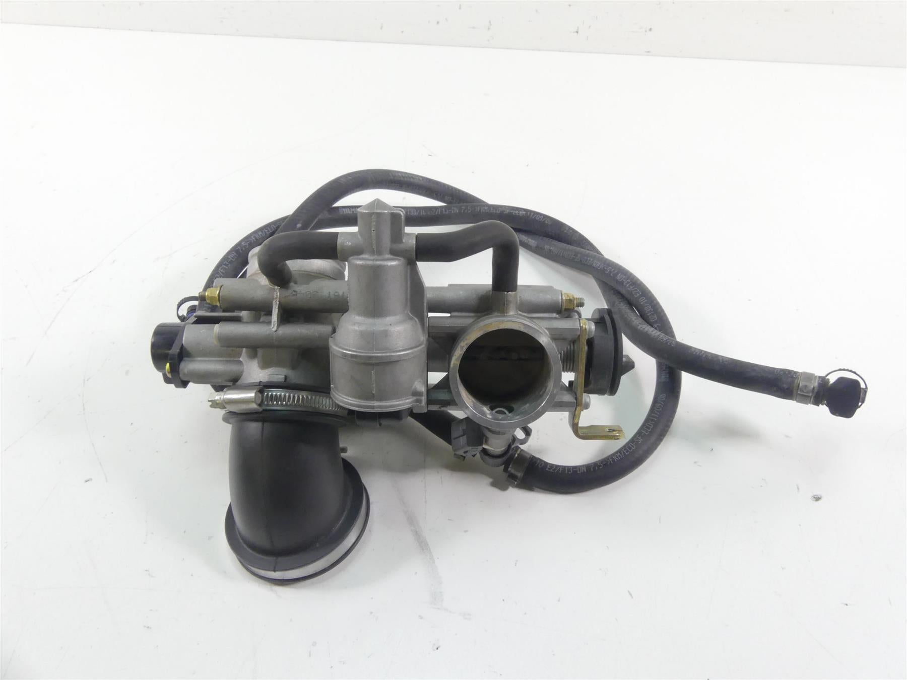 2007 Ducati Sport Classic GT1000 Throttle Body Fuel Injection 28240731B {{ shop.shopifyCountryName }} - Mototech271