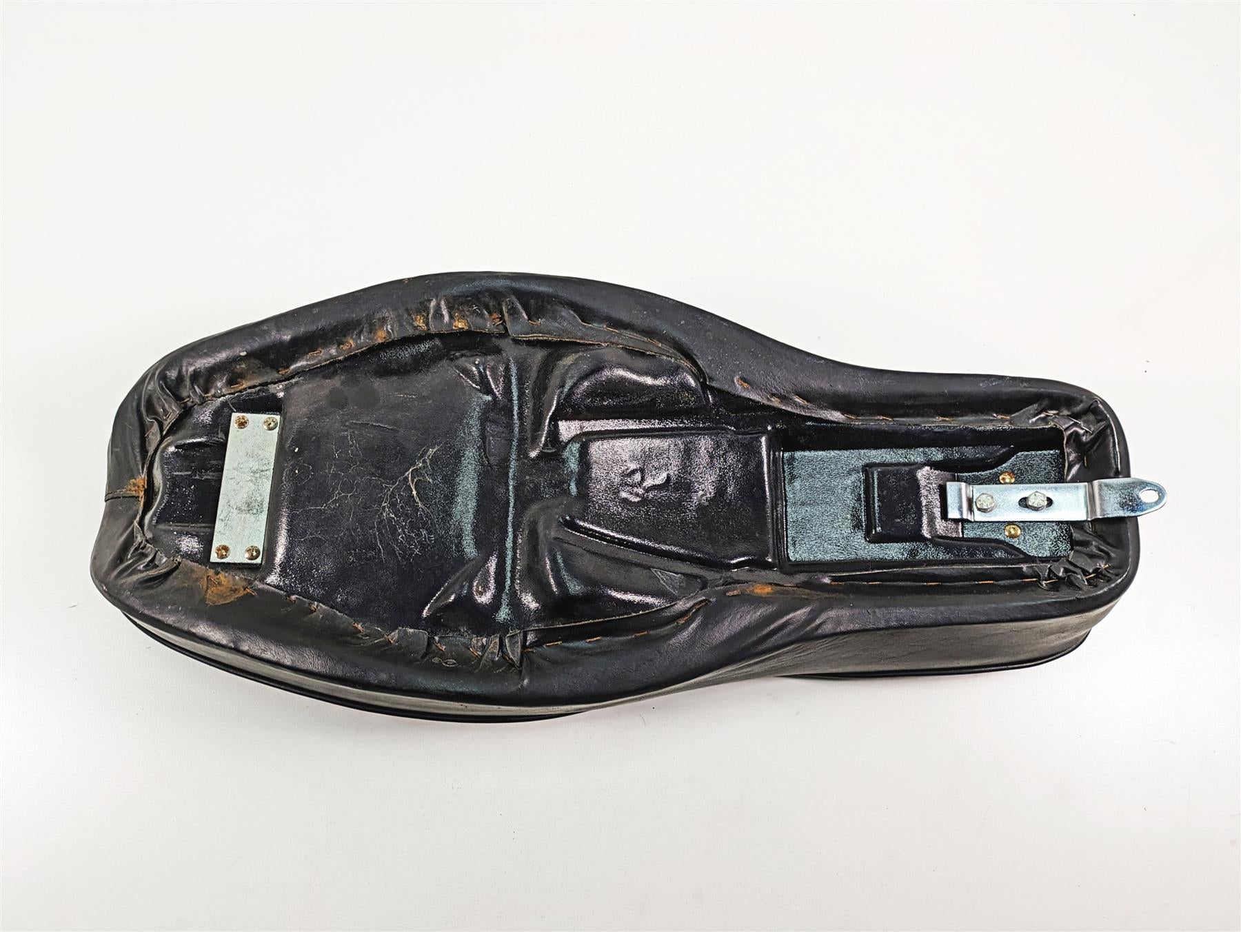 1986 Harley Sportster XLH 883 Rider Driver Pillow Cushion Seat Saddle 52004-94B {{ shop.shopifyCountryName }} - Mototech271
