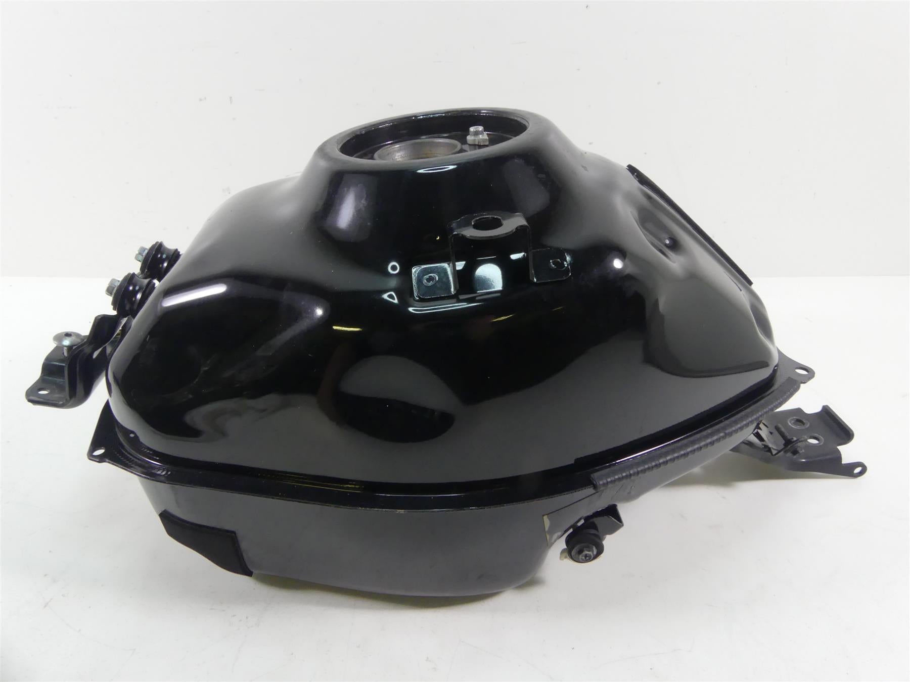 2015 Yamaha YZF-R3 Clean Fuel Gas Petrol Tank 1WD-F4110-00-00 BR5-F4110-00-00 | Mototech271