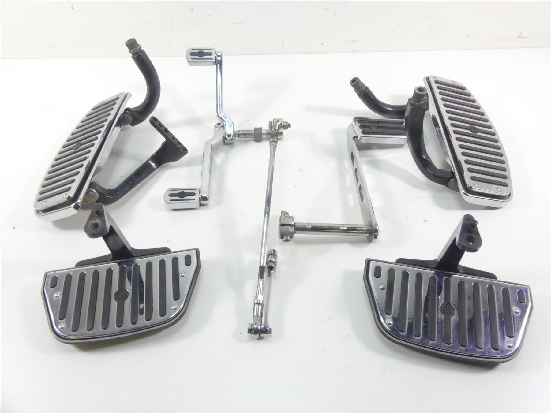 1995 Harley Touring FLHTCU Electra Glide Floor Foot Board Set + Pedals 50621-79A {{ shop.shopifyCountryName }} - Mototech271