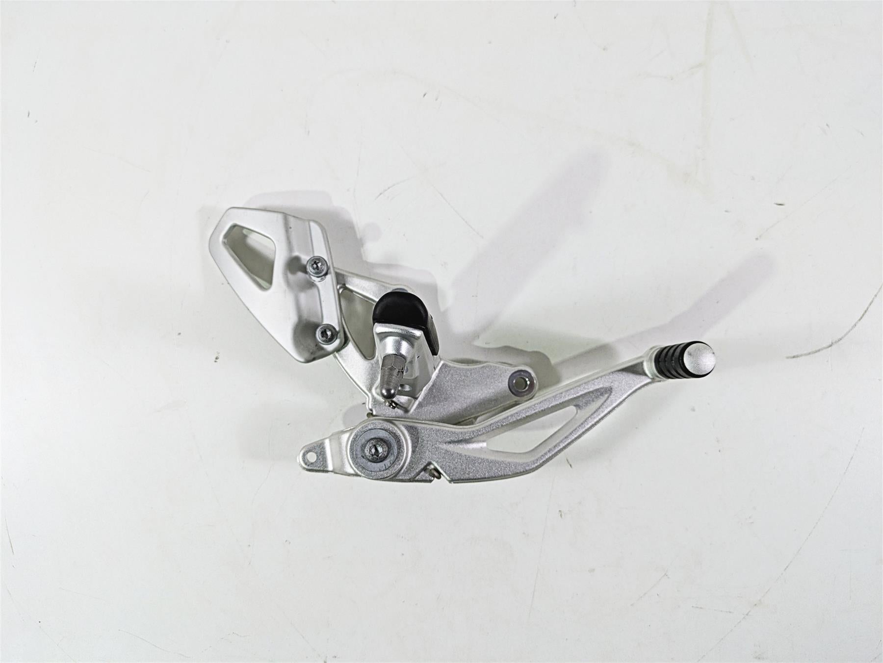 2014 BMW R nine T R9T K21 Right Front Rider Footpeg & Brake Pedal 46717671078 {{ shop.shopifyCountryName }} - Mototech271