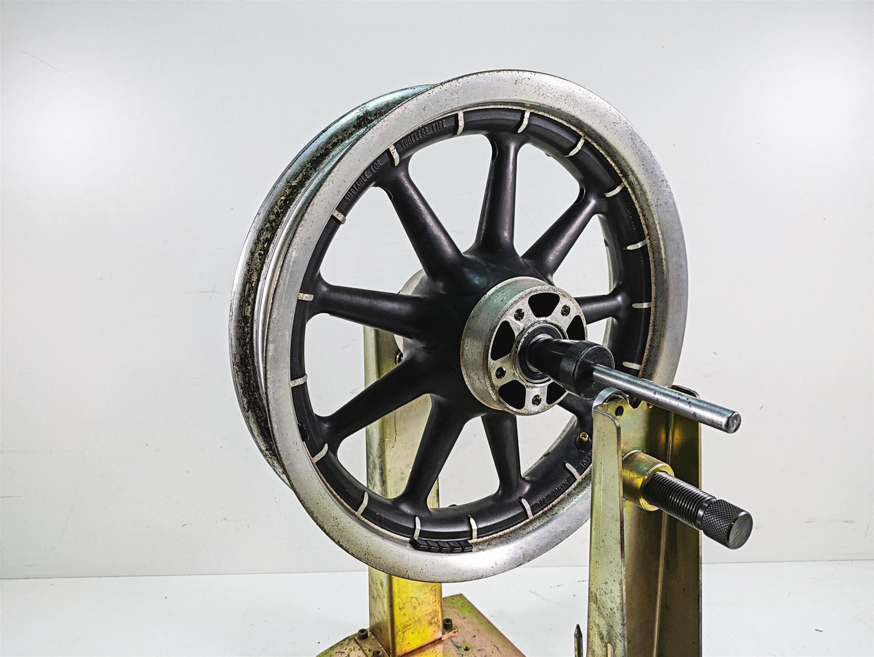 2008 Harley FLHTCU Electra Glide Straight 16x3 Front Wheel Rim 41085-08 {{ shop.shopifyCountryName }} - Mototech271