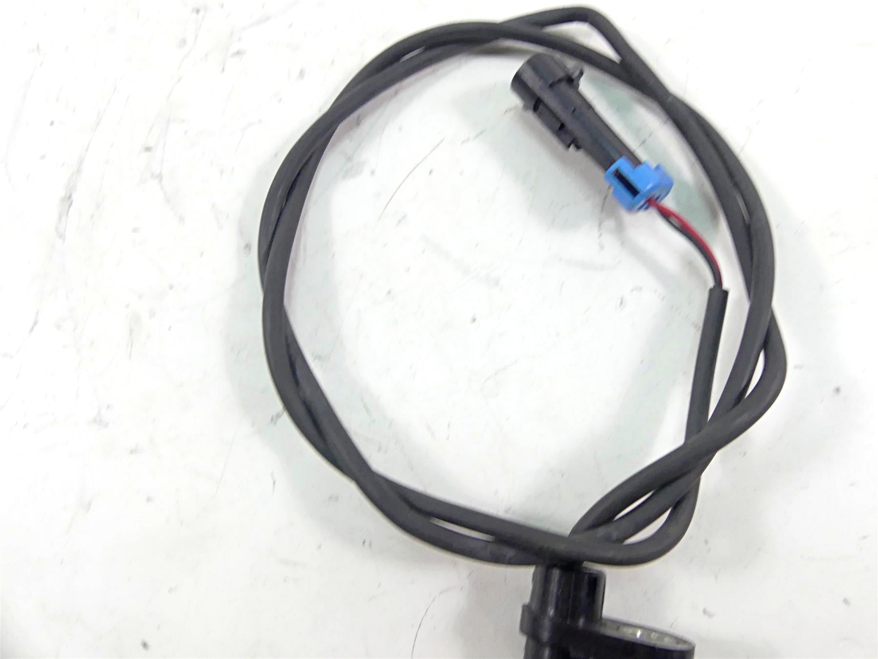 2019 Indian Chieftain Classic Front Abs Wheel Speed Sensor 4013251 {{ shop.shopifyCountryName }} - Mototech271