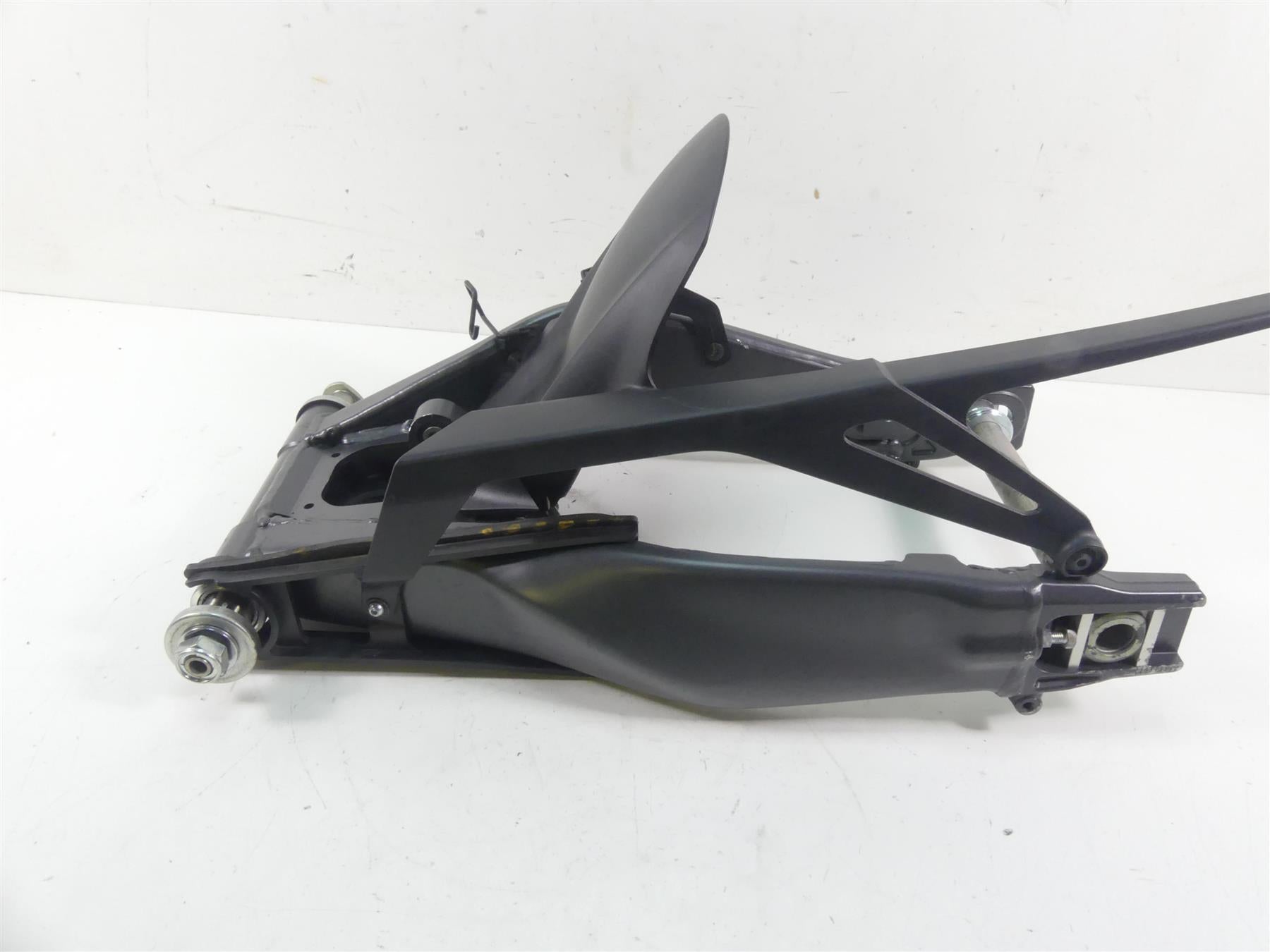 2022 Yamaha MT09 FZ09 Rear Swingarm Swing Arm & Guard Set B7N-22110-10-00 {{ shop.shopifyCountryName }} - Mototech271