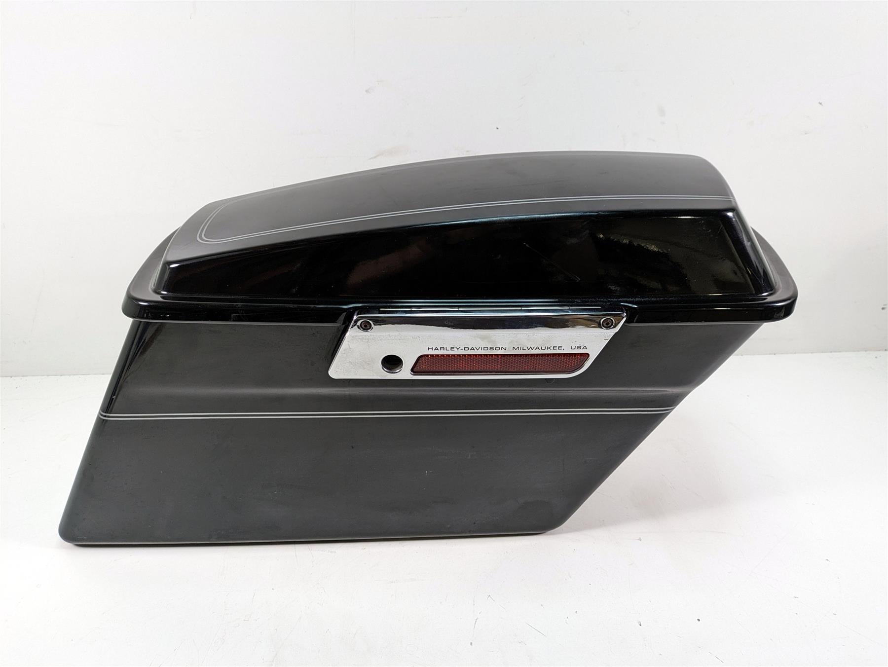 2006 Harley Touring FLHTCUI Electra Glide Right Saddle Bag Saddlebag 90752-93 {{ shop.shopifyCountryName }} - Mototech271