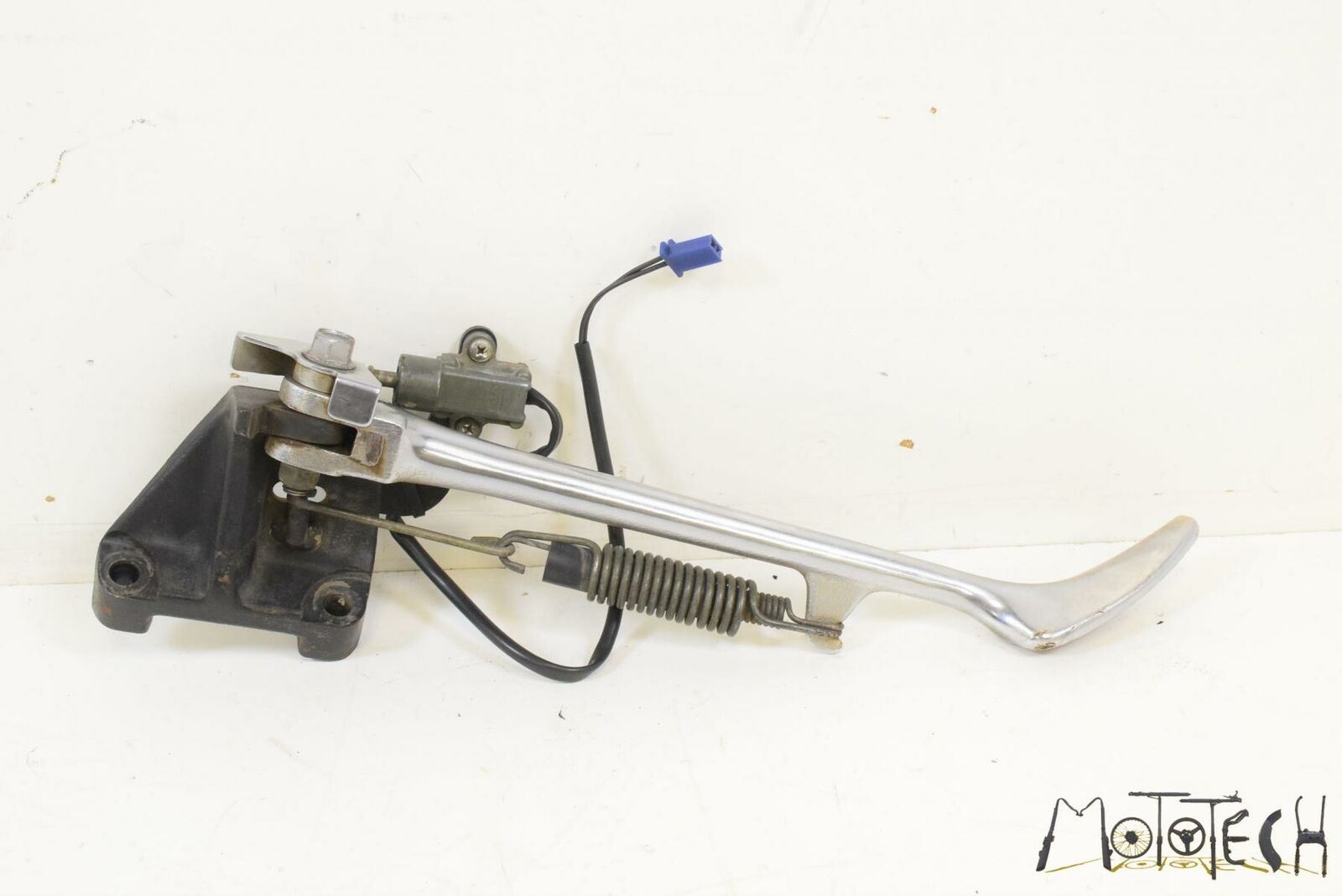 2002 Yamaha XVS1100 V-Star Classic Side Kickstand Kick Stand 4KU-27311-13-00 | Mototech271