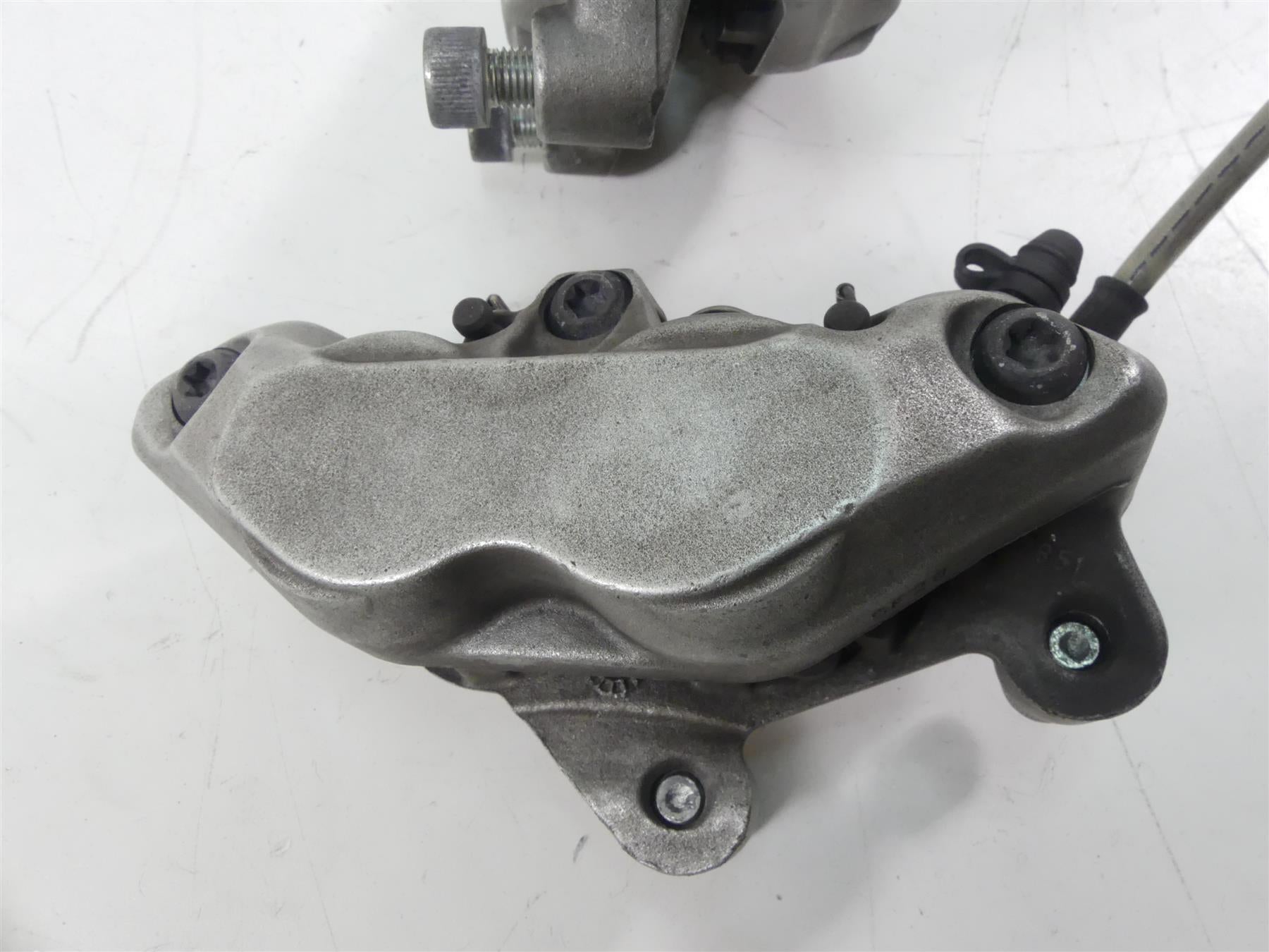 2006 Ducati 999 Biposto Front Brembo Brake Caliper Set 61040501A 61040491A {{ shop.shopifyCountryName }} - Mototech271