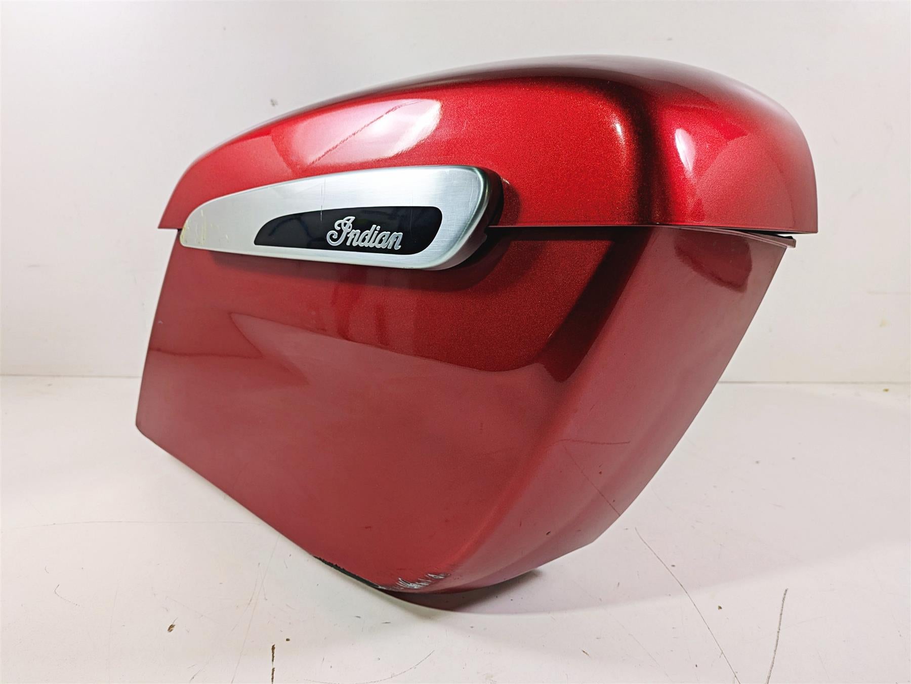 2019 Indian Chieftain Limited Right Saddlebag Saddle Bag 5451494 5456386 {{ shop.shopifyCountryName }} - Mototech271