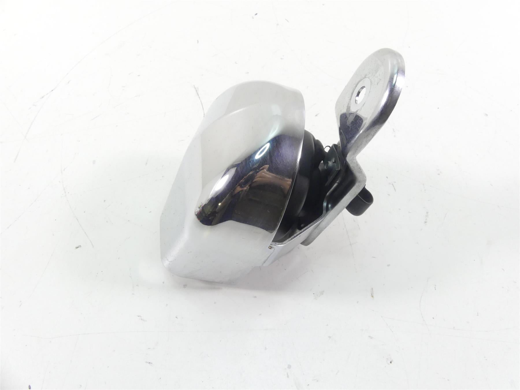 2015 Harley FLD Dyna Switchback Horn + Chrome Cover 61300478A {{ shop.shopifyCountryName }} - Mototech271
