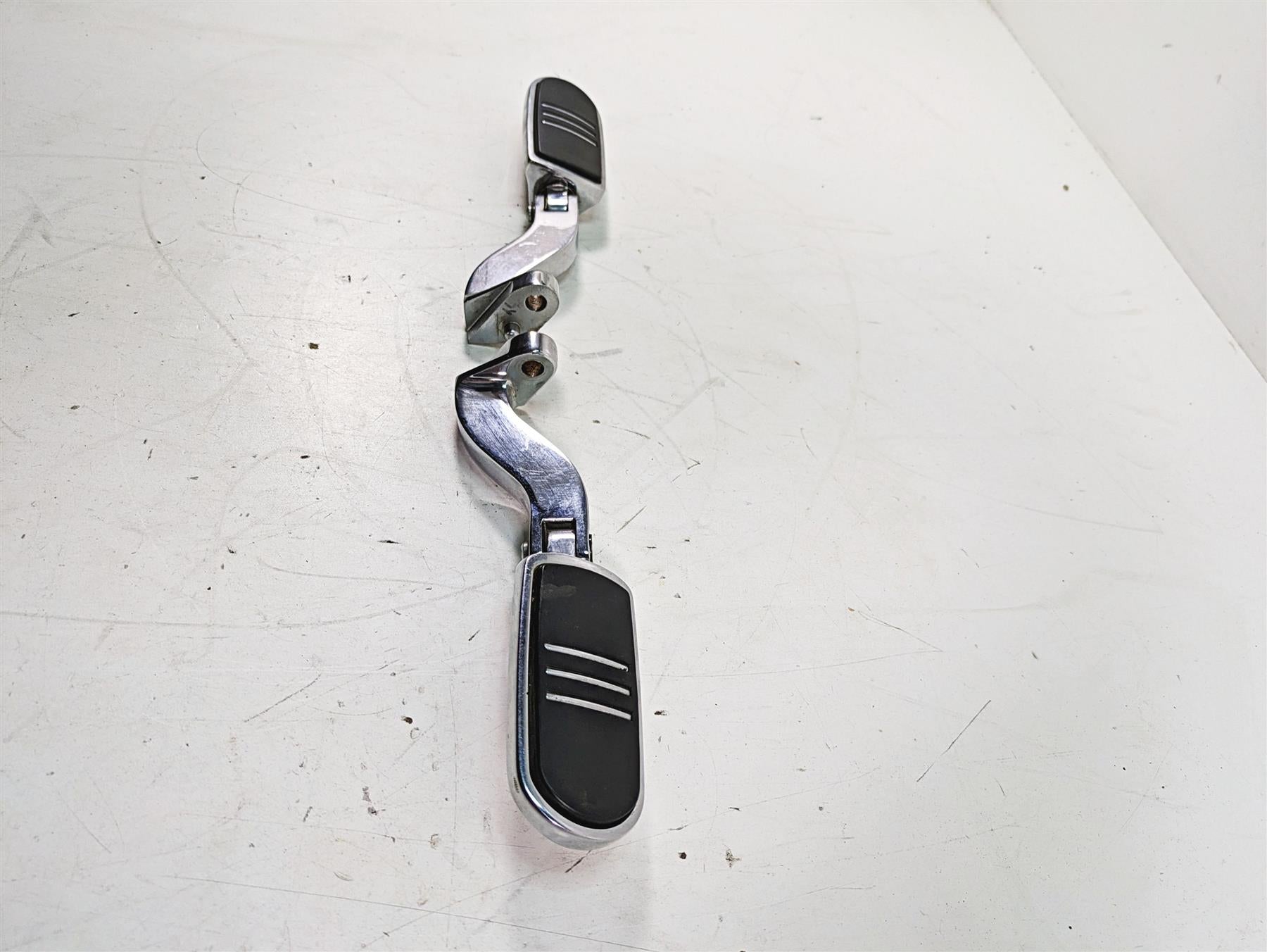 2013 Harley Softail FLSTFB Fat Boy Lo Passenger Footpeg Foot Peg Set 33048-72 {{ shop.shopifyCountryName }} - Mototech271