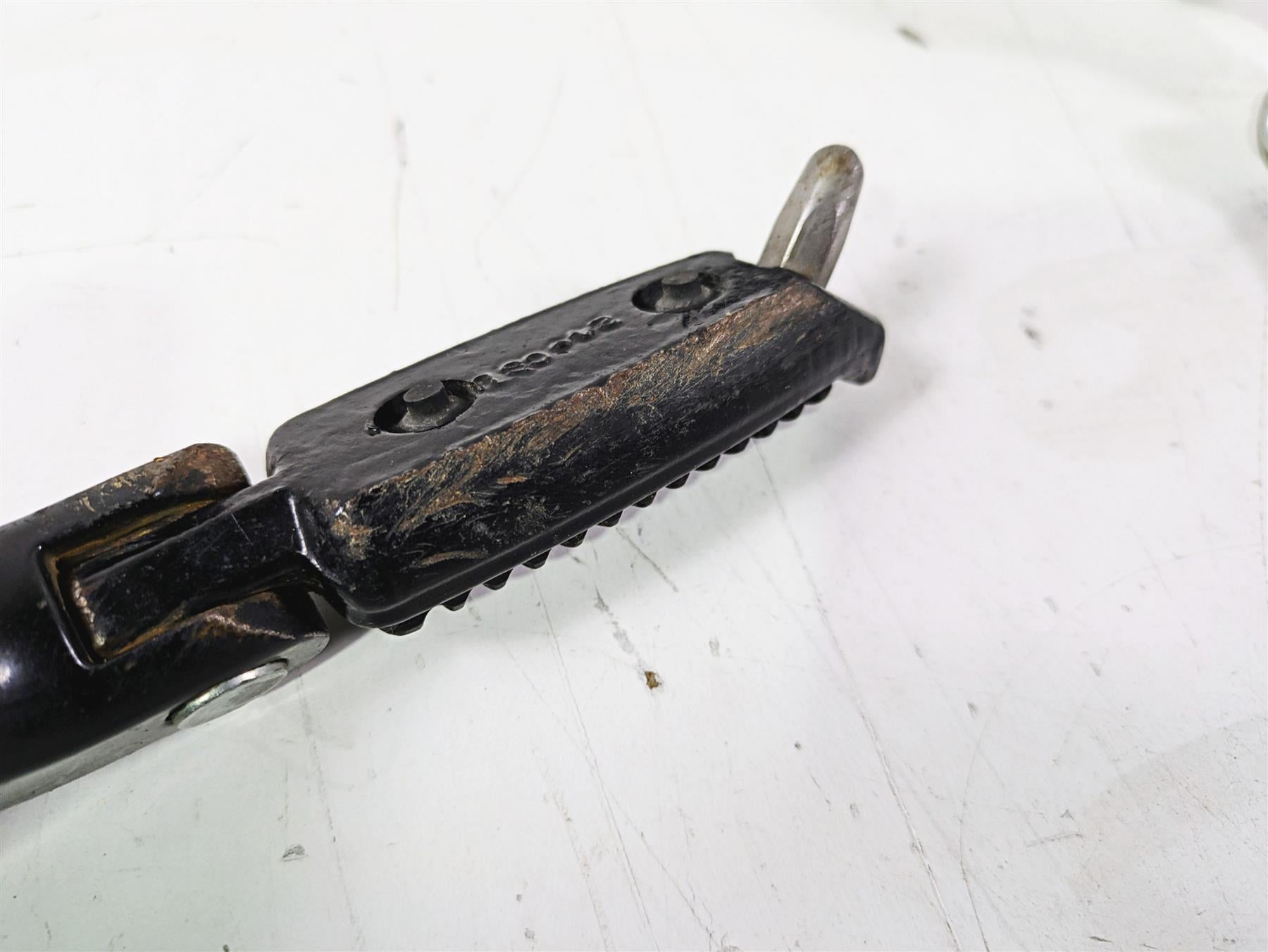 2012 Harley VRSCF Muscle V Rod Left Front Footpeg & Shift Lever 54046-12 {{ shop.shopifyCountryName }} - Mototech271
