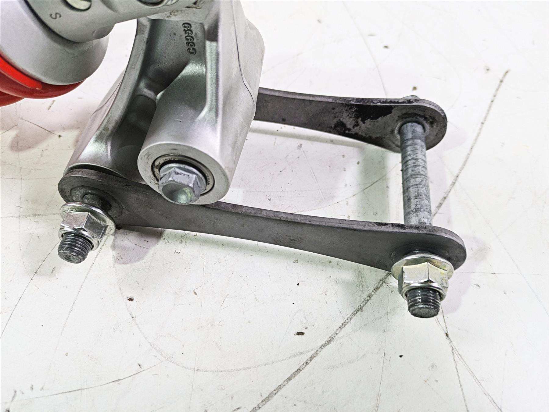 2022 MV Agusta F3 800 Rosso Rear Suspension Shock Damper 8000C6999 {{ shop.shopifyCountryName }} - Mototech271