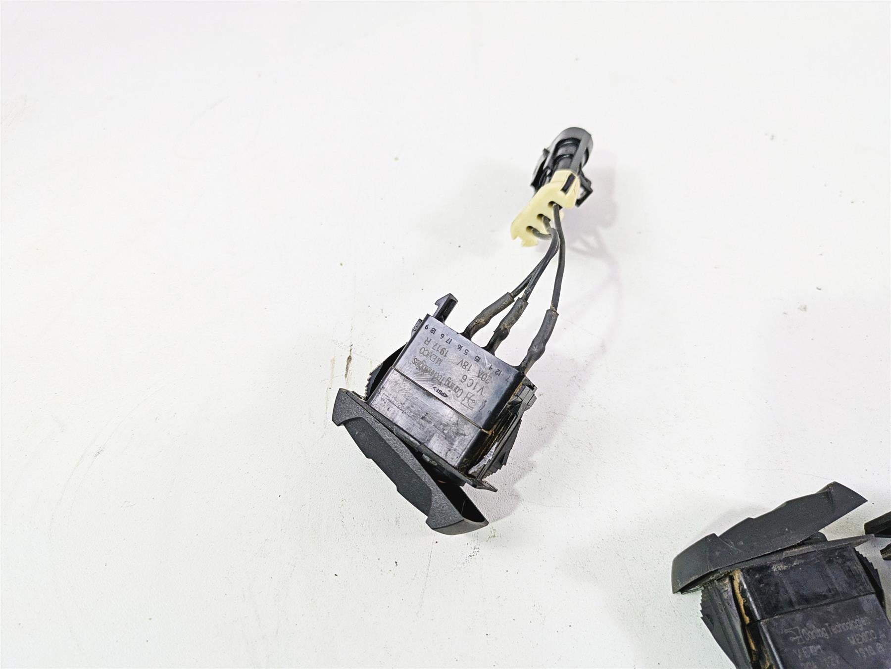 2019 Polaris RZR XP 1000 Highlifter Ignition Awd Lights Switch Set + Key 4016058 {{ shop.shopifyCountryName }} - Mototech271