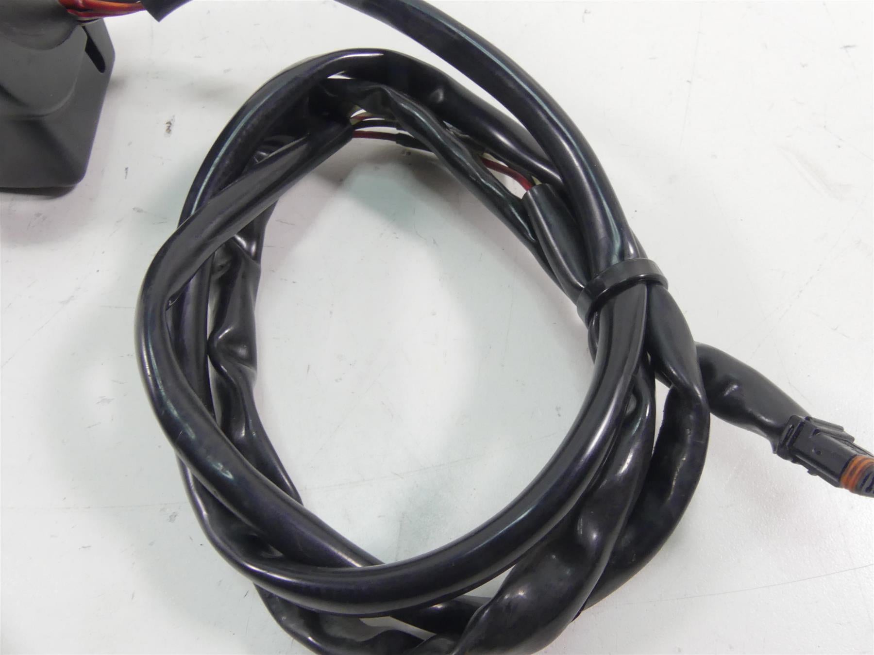 2021 Harley Softail FLSB Sport Glide Left Hand Cruise Control Switch 71500288 {{ shop.shopifyCountryName }} - Mototech271