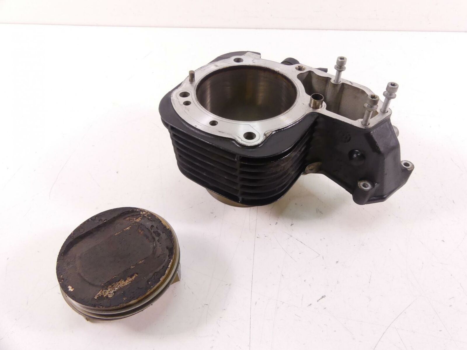 2008 BMW R1200GS K255 Adv Left Jug And Piston Cylinder 11117673573 {{ shop.shopifyCountryName }} - Mototech271