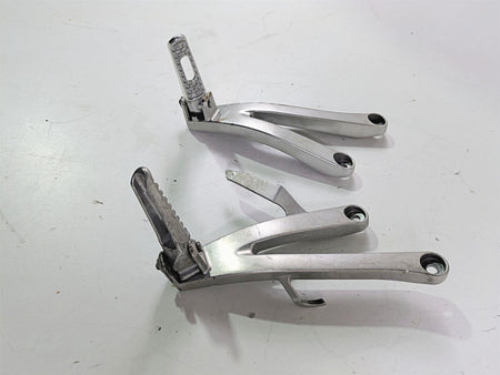 2025 Honda CBR600RR Rear Passenger Footpeg Set 50750-MFJ-D00 50760-MFJ-D00 {{ shop.shopifyCountryName }} - Mototech271