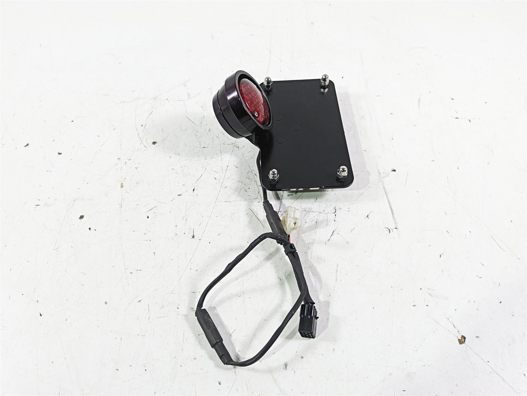 2020 Triumph Street Scrambler 900 British Customs Taillight BC502-020-B {{ shop.shopifyCountryName }} - Mototech271
