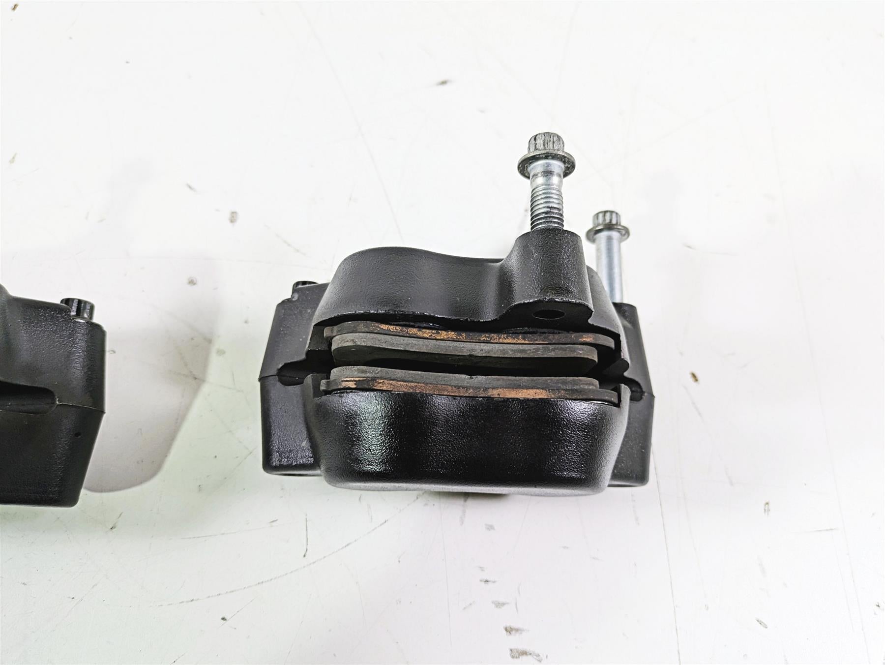 2015 Harley FXDL Dyna Low Rider Nice Dual Front Brake Caliper 41300001 41300002 {{ shop.shopifyCountryName }} - Mototech271