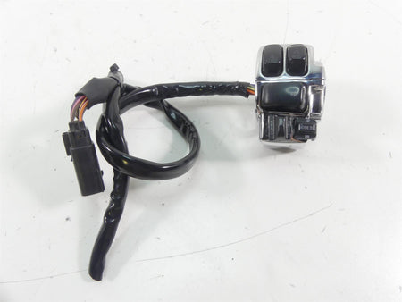 2007 Harley Touring FLHTCU SE CVO Electra Glide Right Control Switch 71684-06A {{ shop.shopifyCountryName }} - Mototech271