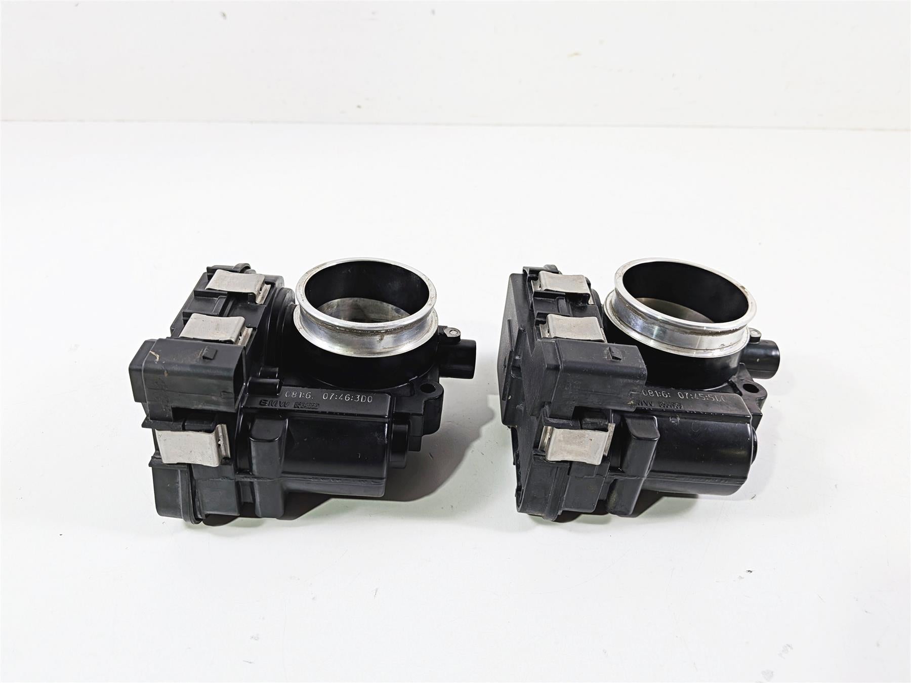 2016 BMW R1200 GS K50 Throttle Body Bodies Fuel Injection Set 13548564959 {{ shop.shopifyCountryName }} - Mototech271