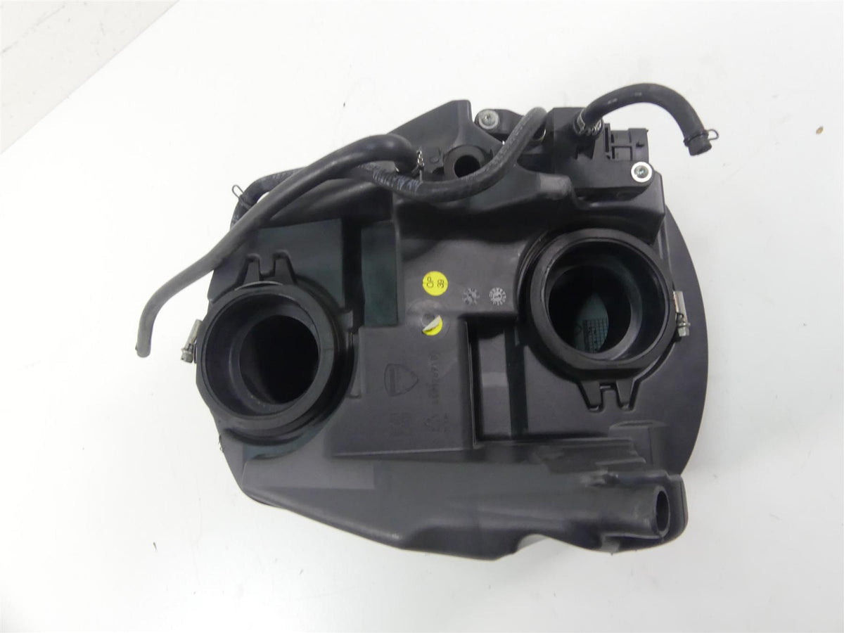 2014 Ducati Hypermotard 821 SP Air Box Cleaner Breather Box Set 44212691B {{ shop.shopifyCountryName }} - Mototech271