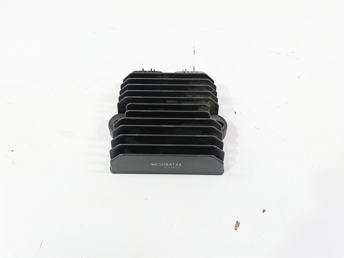 2020 Suzuki V-Strom 1050 XT Rectifier Voltage Regulator SH847AA 32800-31J00 {{ shop.shopifyCountryName }} - Mototech271