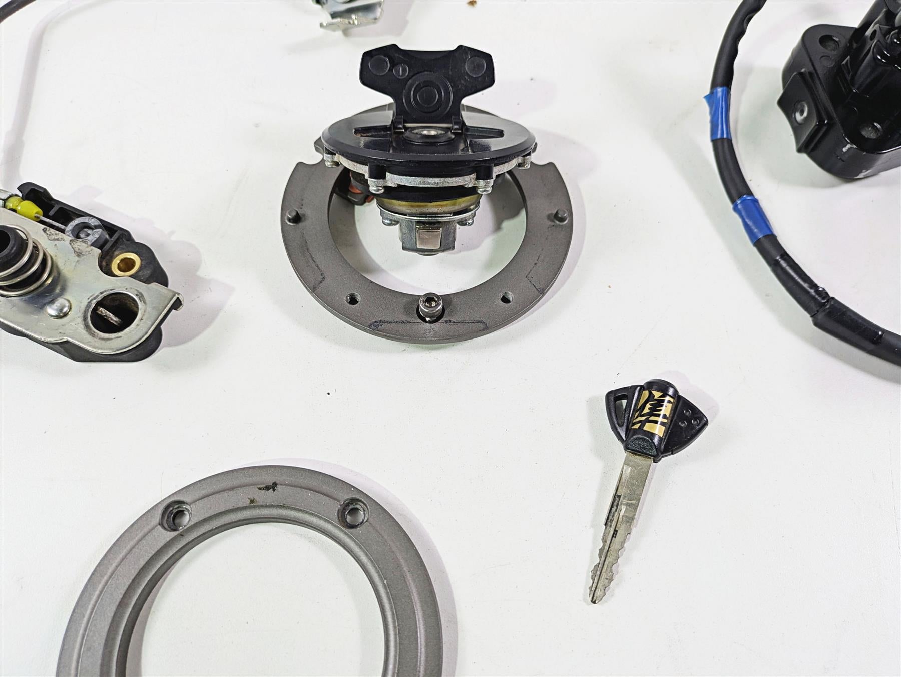 2023 Suzuki GSX1300 RR Hayabusa Ignition Switch Key Lock Set 37104-10820 {{ shop.shopifyCountryName }} - Mototech271