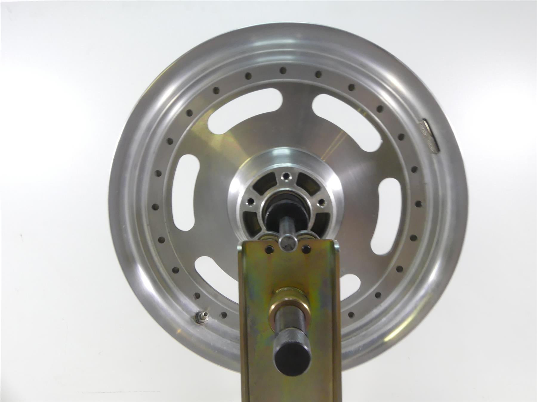 2009 Harley FXDF Dyna Fat Bob Straight Front Slot Wheel Rim 16x3 43300172 {{ shop.shopifyCountryName }} - Mototech271