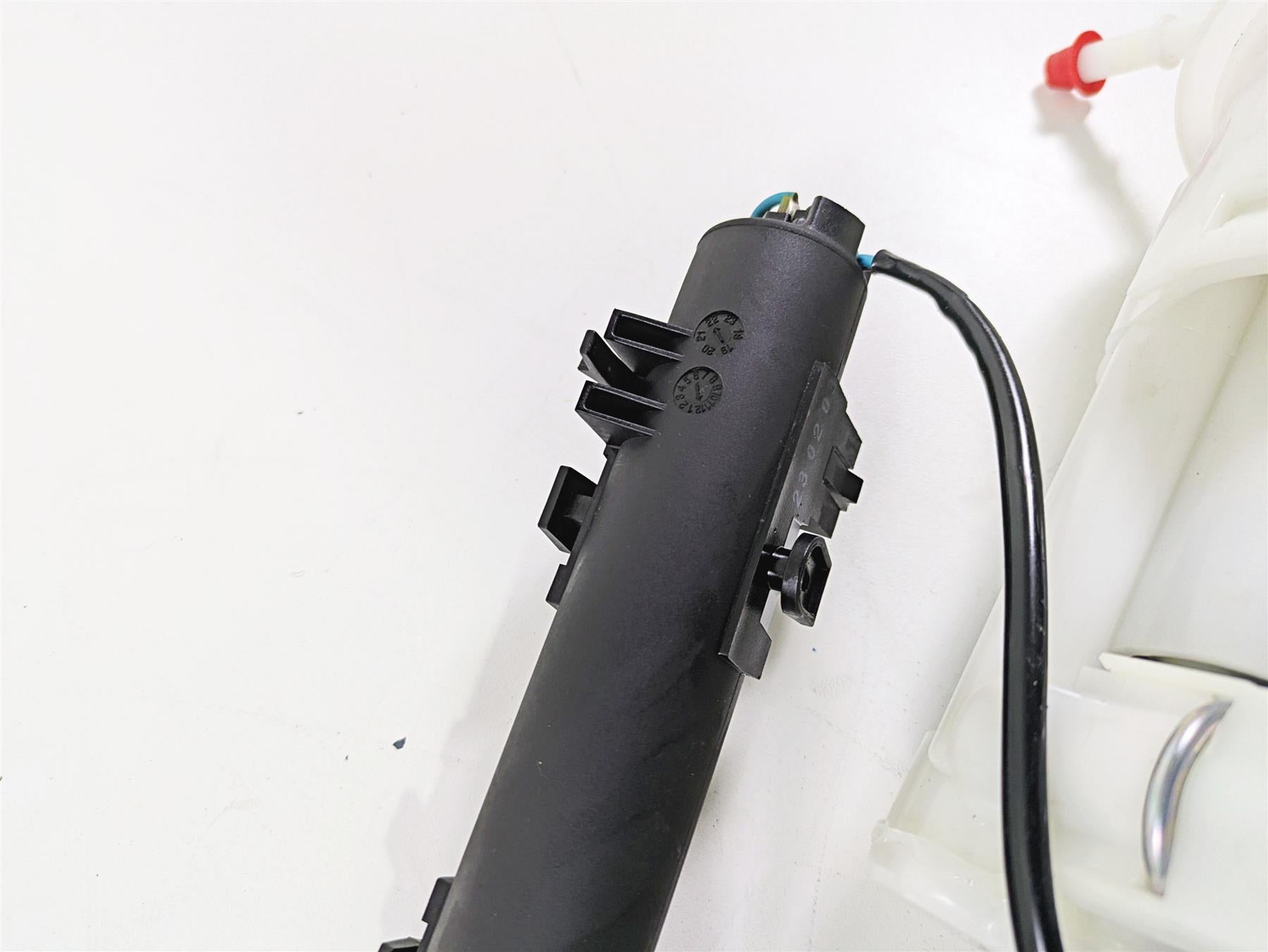 2024 Triumph Tiger 900 GT Fuel Gas Petrol Pump - Tested T2400735 {{ shop.shopifyCountryName }} - Mototech271