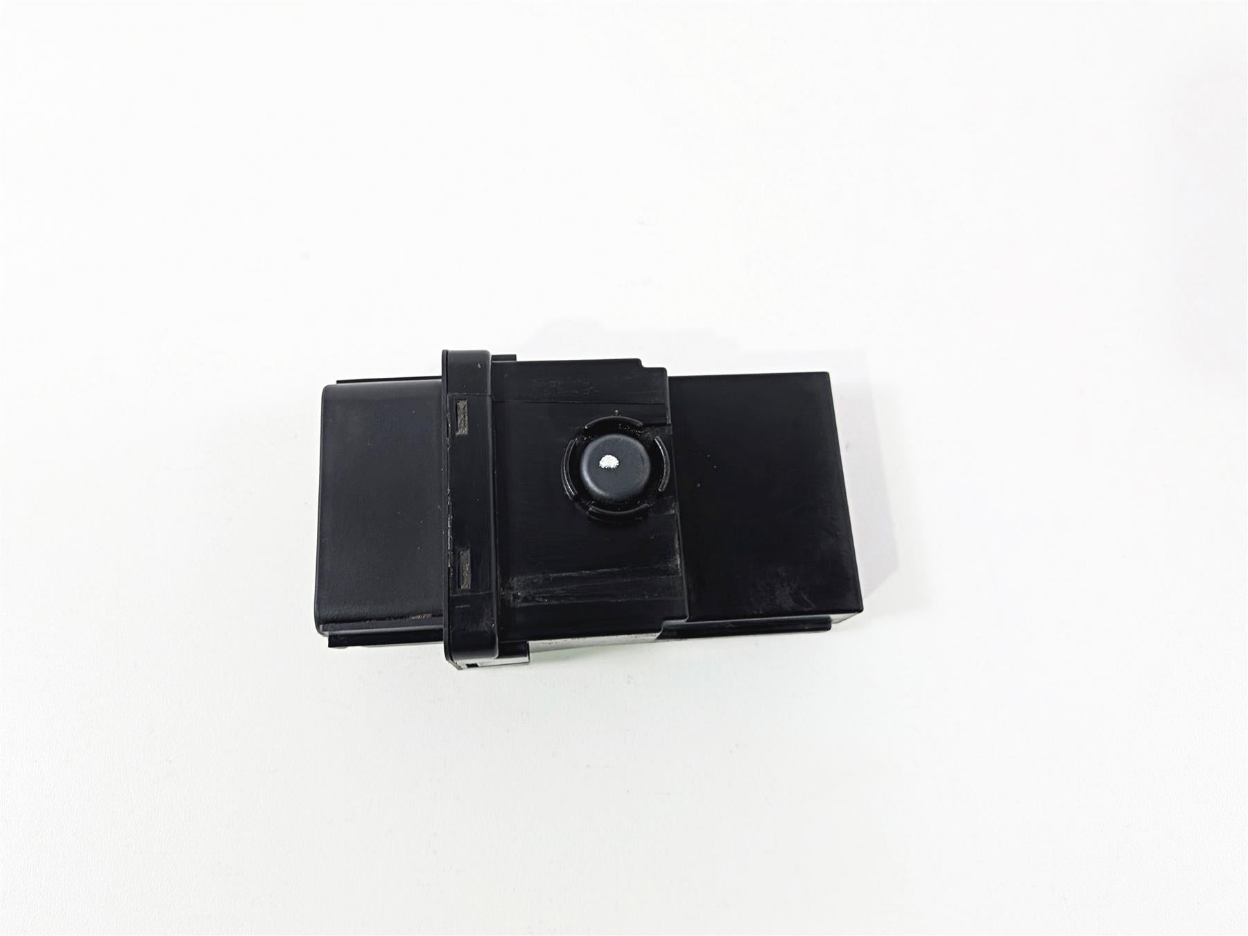 2023 BMW R nineT Scrambler K23 General Light Control Module Ecu 61357108182 {{ shop.shopifyCountryName }} - Mototech271