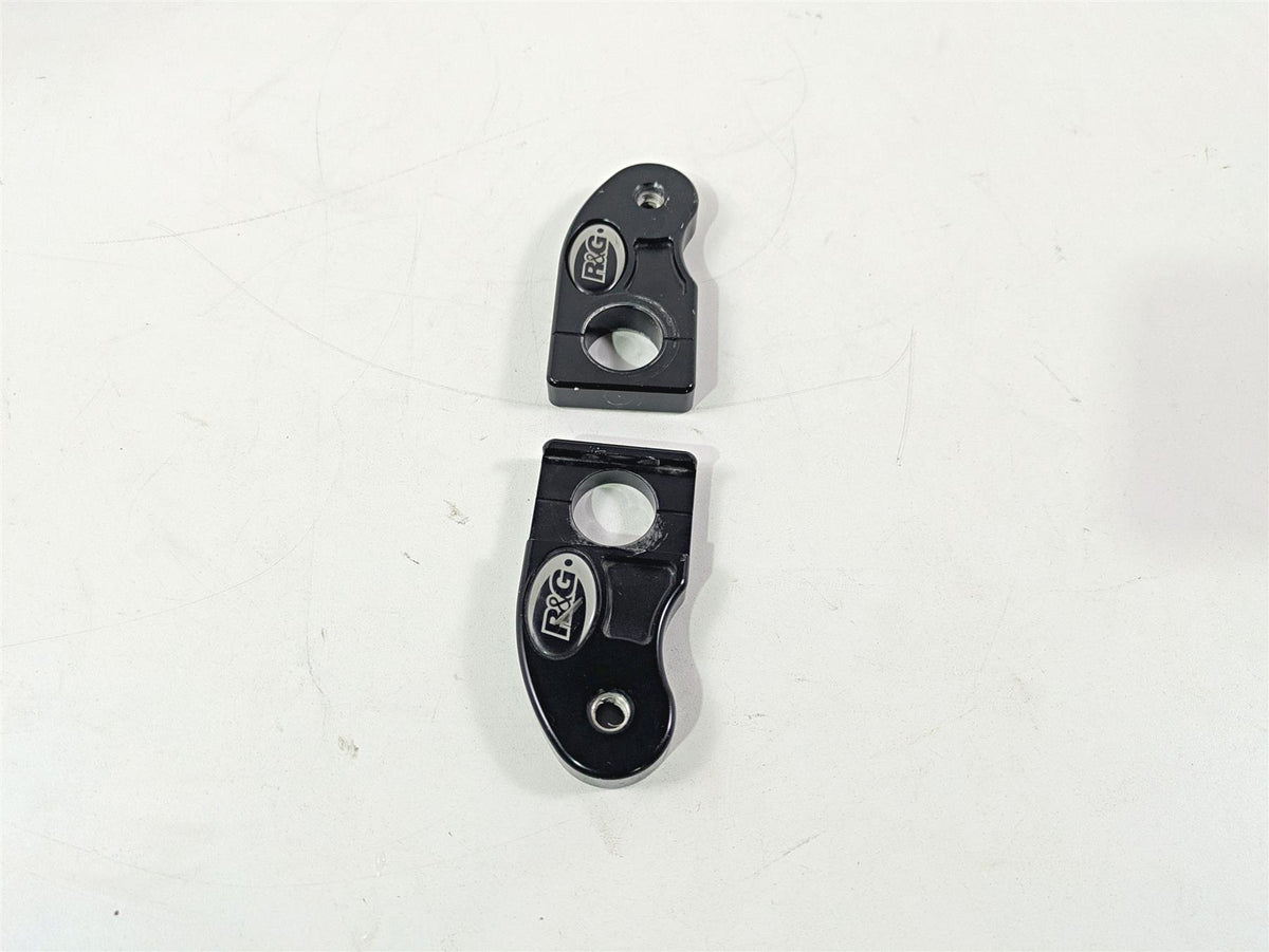 2017 Aprilia RSV 1100 Tuono V4 Factory R&G Cotton Reel Mount Plates CR0030BK {{ shop.shopifyCountryName }} - Mototech271