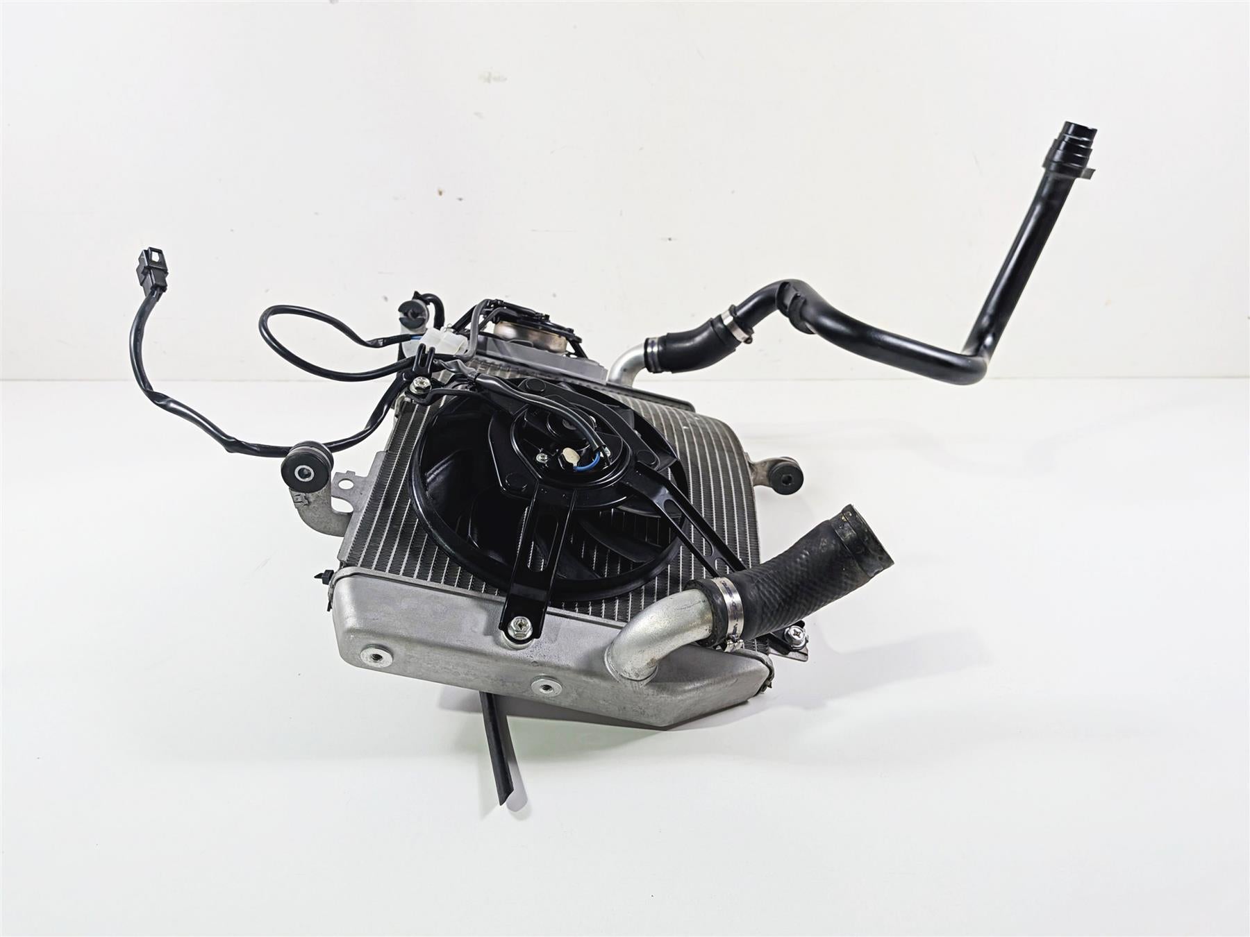 2023 Yamaha MT10 MTN1000 Radiator Fan Reservoir Hoses Set B5Y-12461-00-00 {{ shop.shopifyCountryName }} - Mototech271
