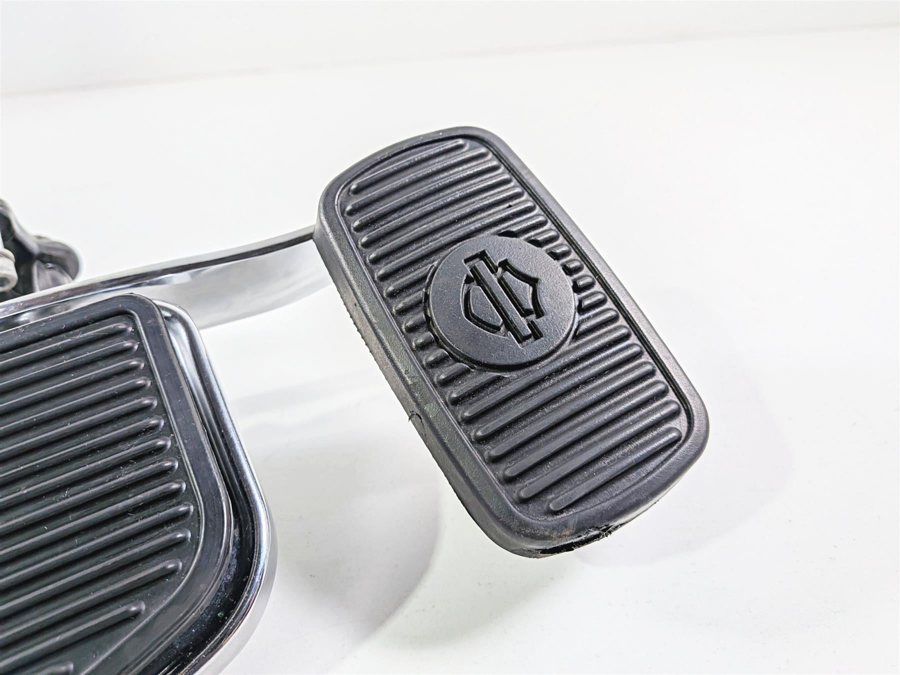 2018 Harley Touring FLHTCU Electra Glide Right Rider Floor Board 50621-06-Mototech271