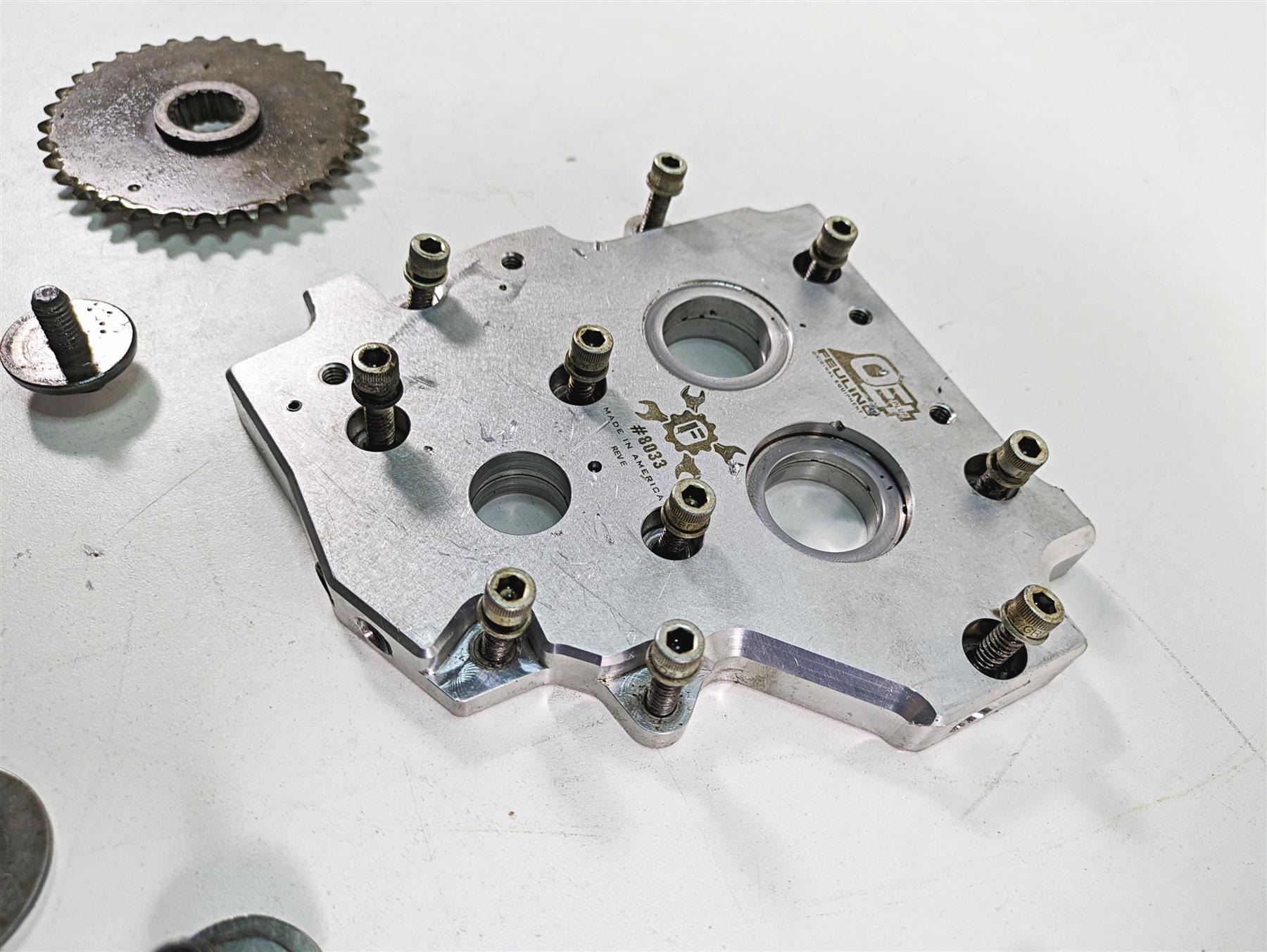 Feuling Oe+ Twin Cam Dyna Softail Touring Cam Plate Holder Set 8033 {{ shop.shopifyCountryName }} - Mototech271