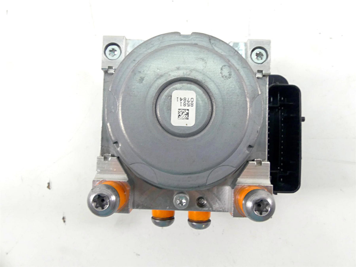2014 BMW R1200GS K50 Abs Brake Pump Unit Pressure Module 34518561705 34518566956 {{ shop.shopifyCountryName }} - Mototech271