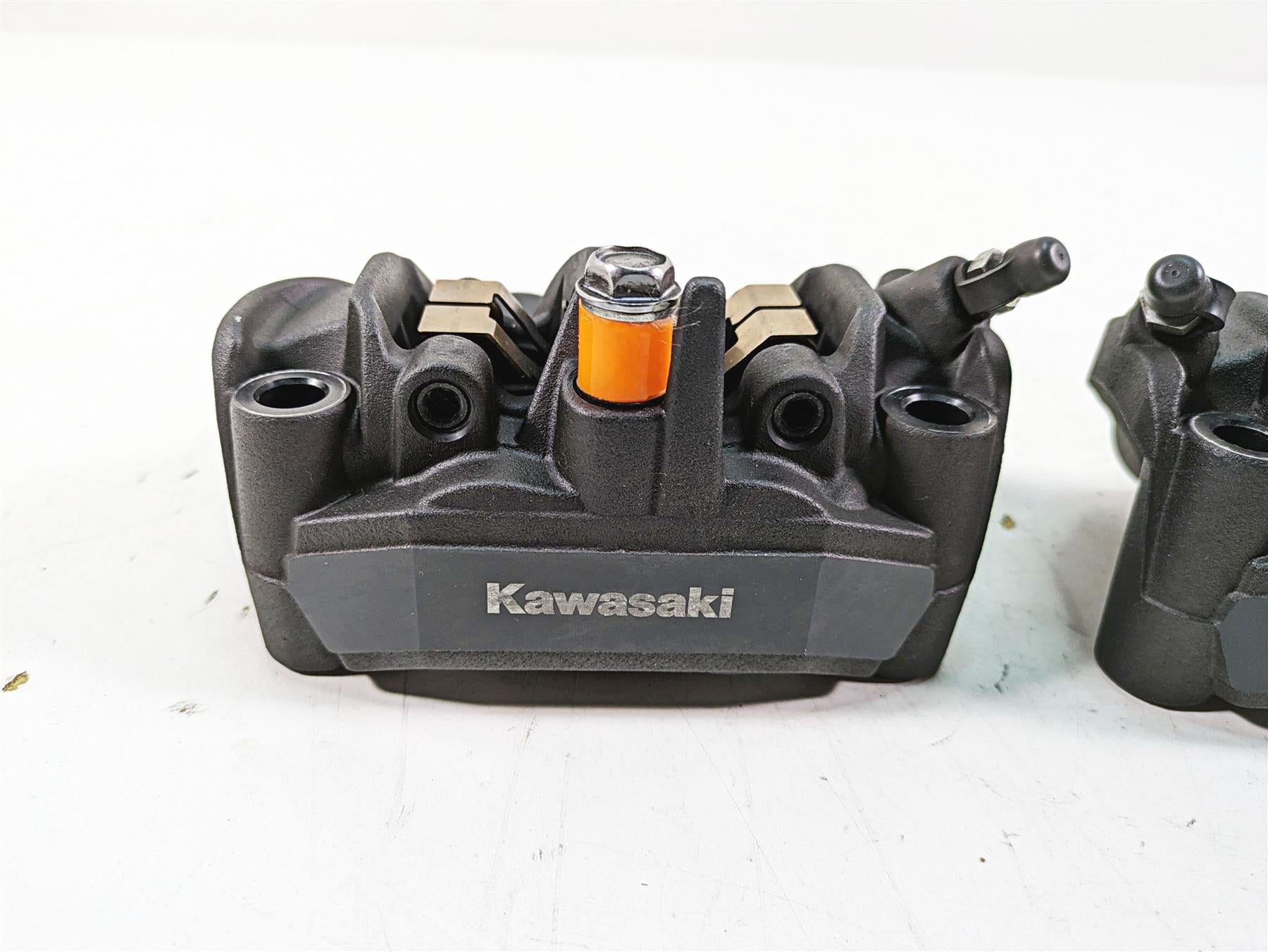 2018 Kawasaki ZX1002 Ninja H2 SX Tokico Front Brake Caliper Set 43080-0143-DJ {{ shop.shopifyCountryName }} - Mototech271